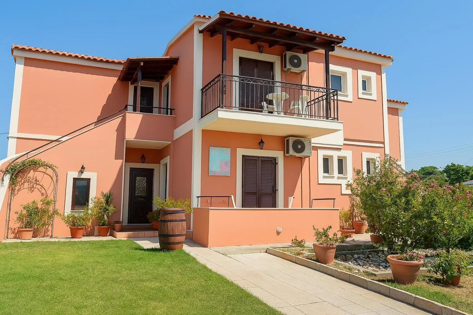 Property building in Nikos Apartments Corfu