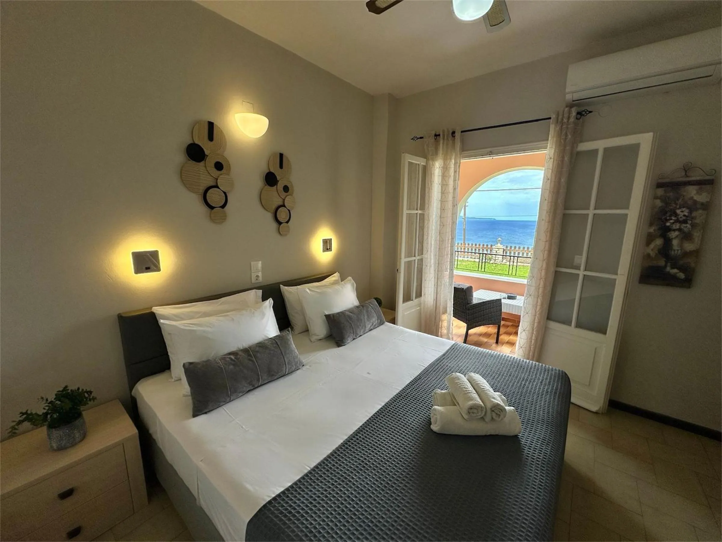 Bed in Nikos Apartments Corfu