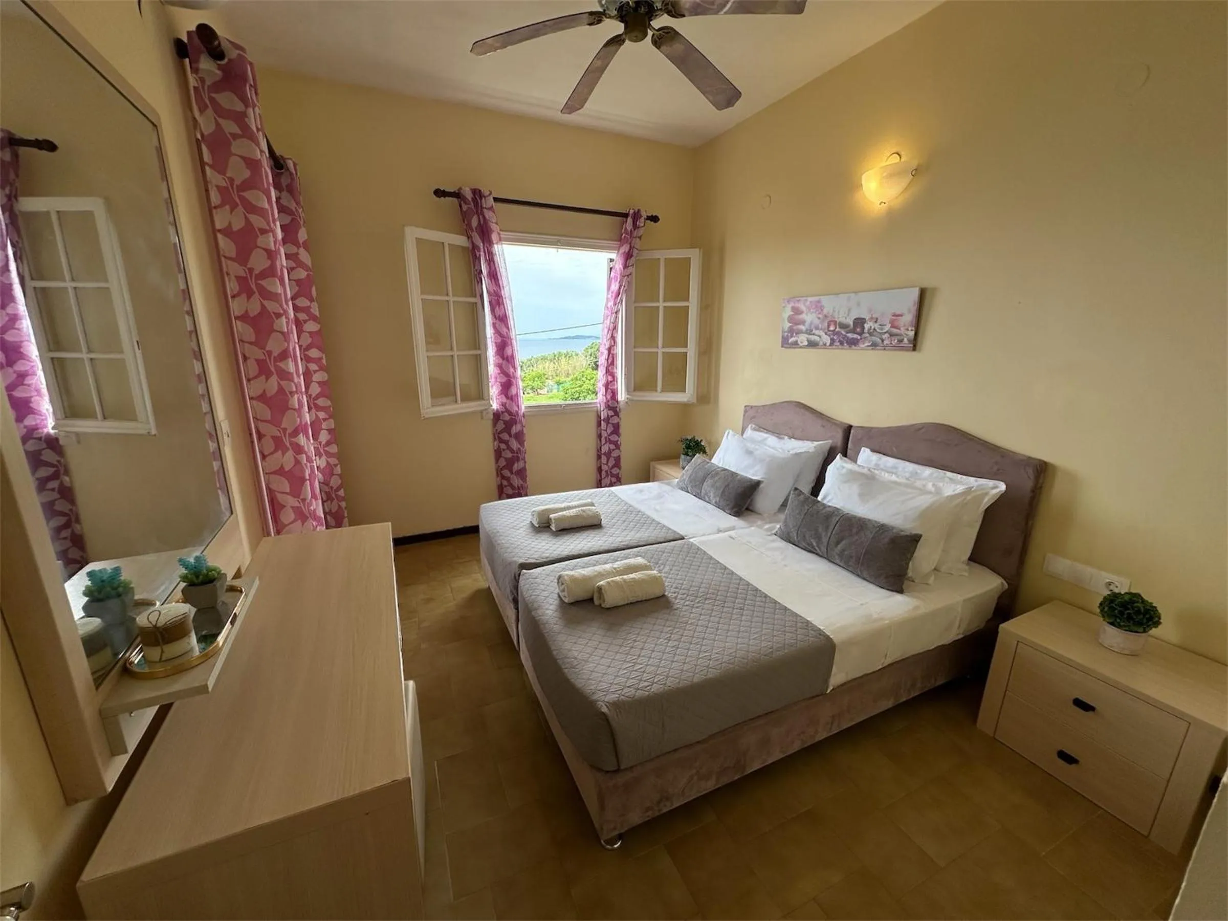 Bed in Nikos Apartments Corfu