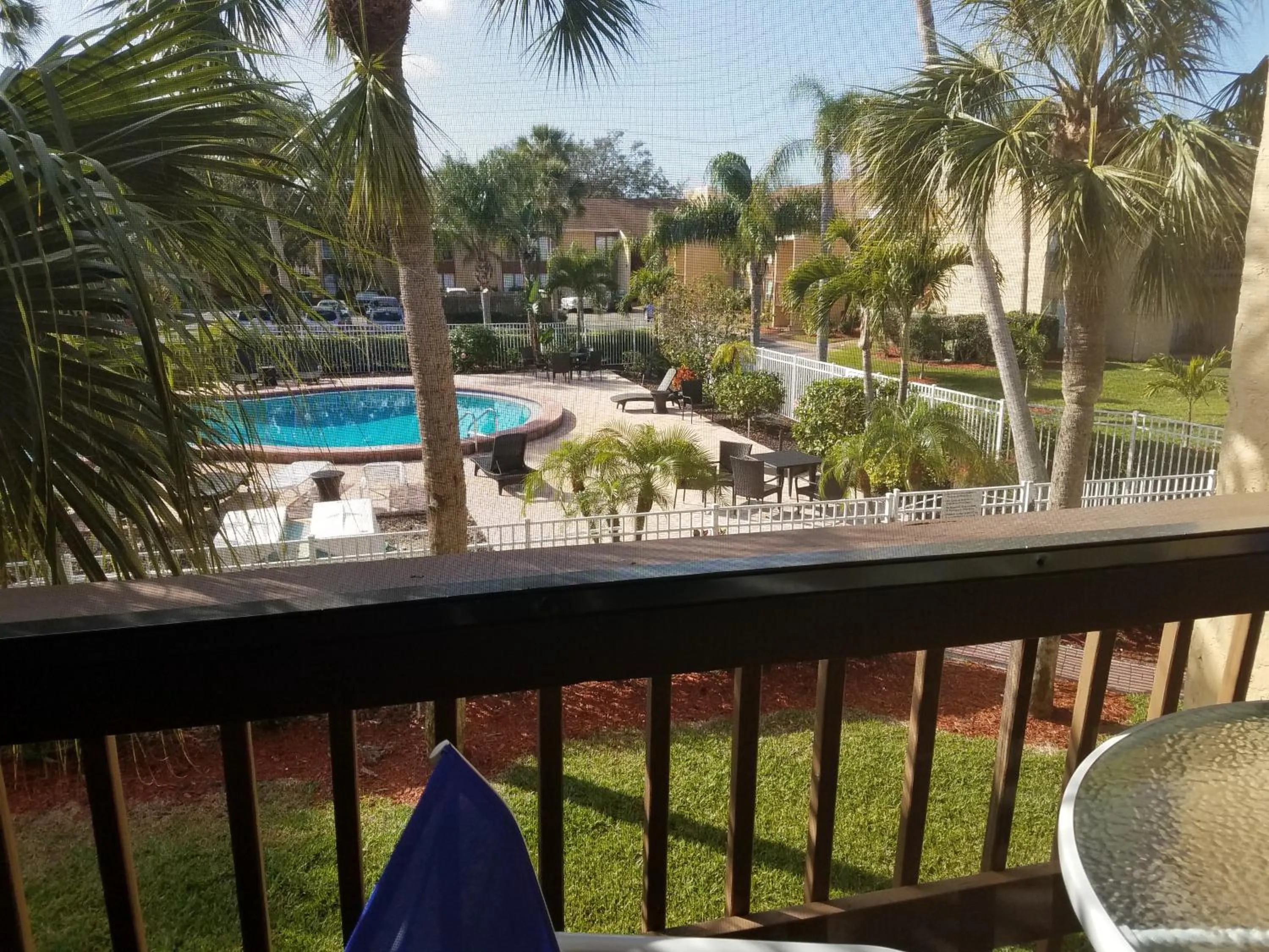 Swimming pool in 2BR/1BA Sienna Park Apartment