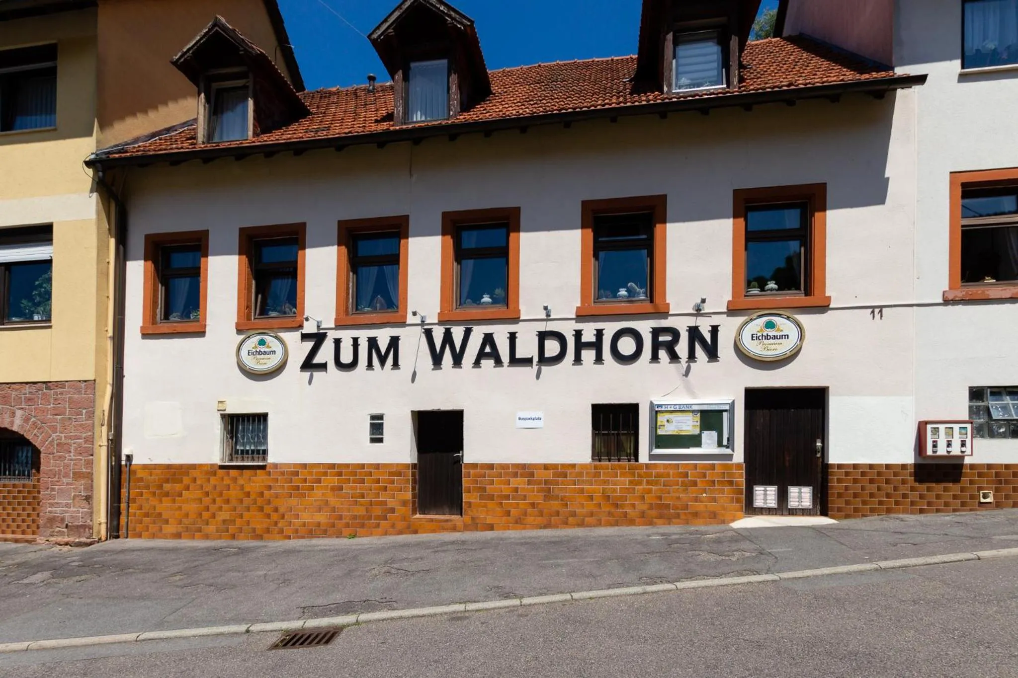 Facade/entrance in Zum Waldhorn