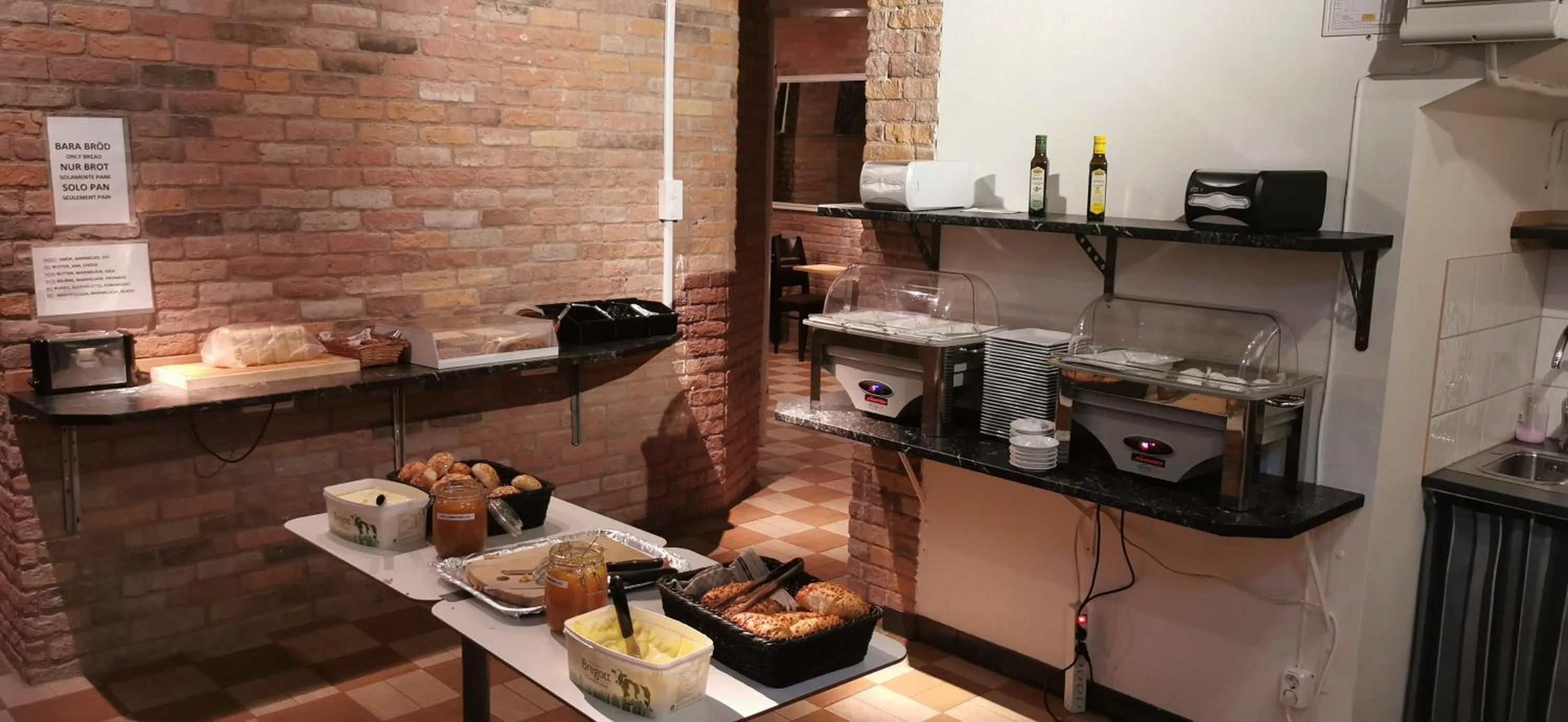 Buffet breakfast in City Hotel Söder