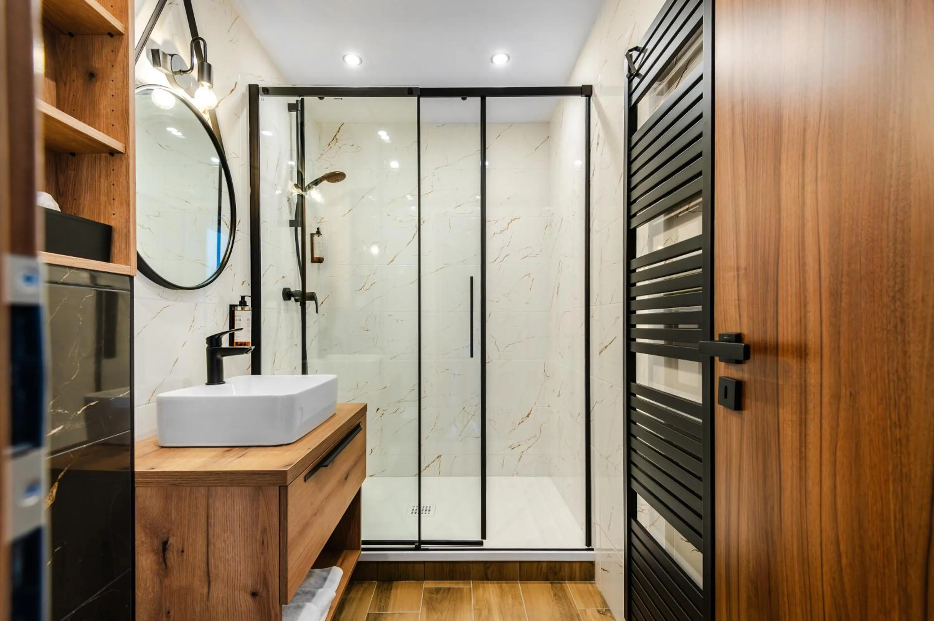 No 28 Rooms & Apartments