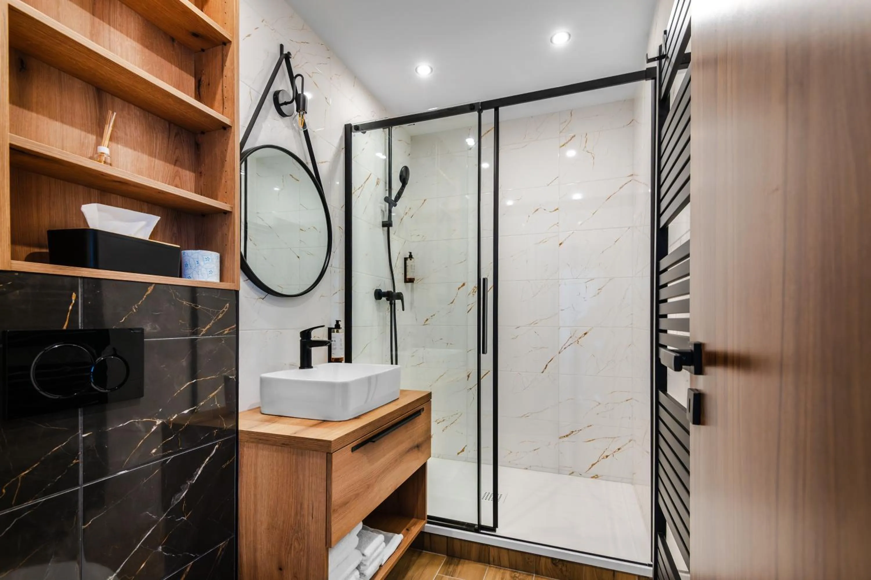 No 28 Rooms & Apartments