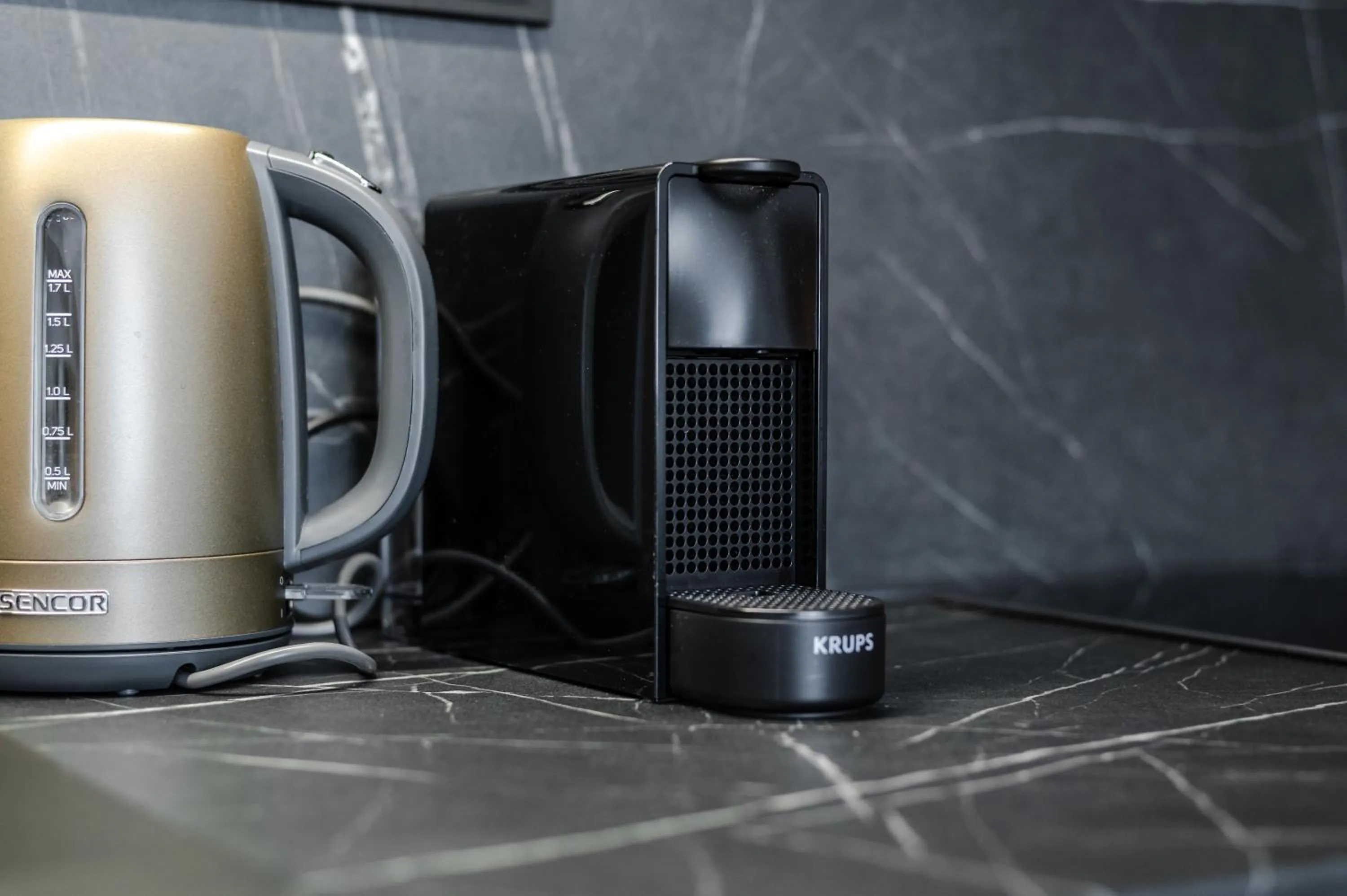 No 28 Rooms & Apartments