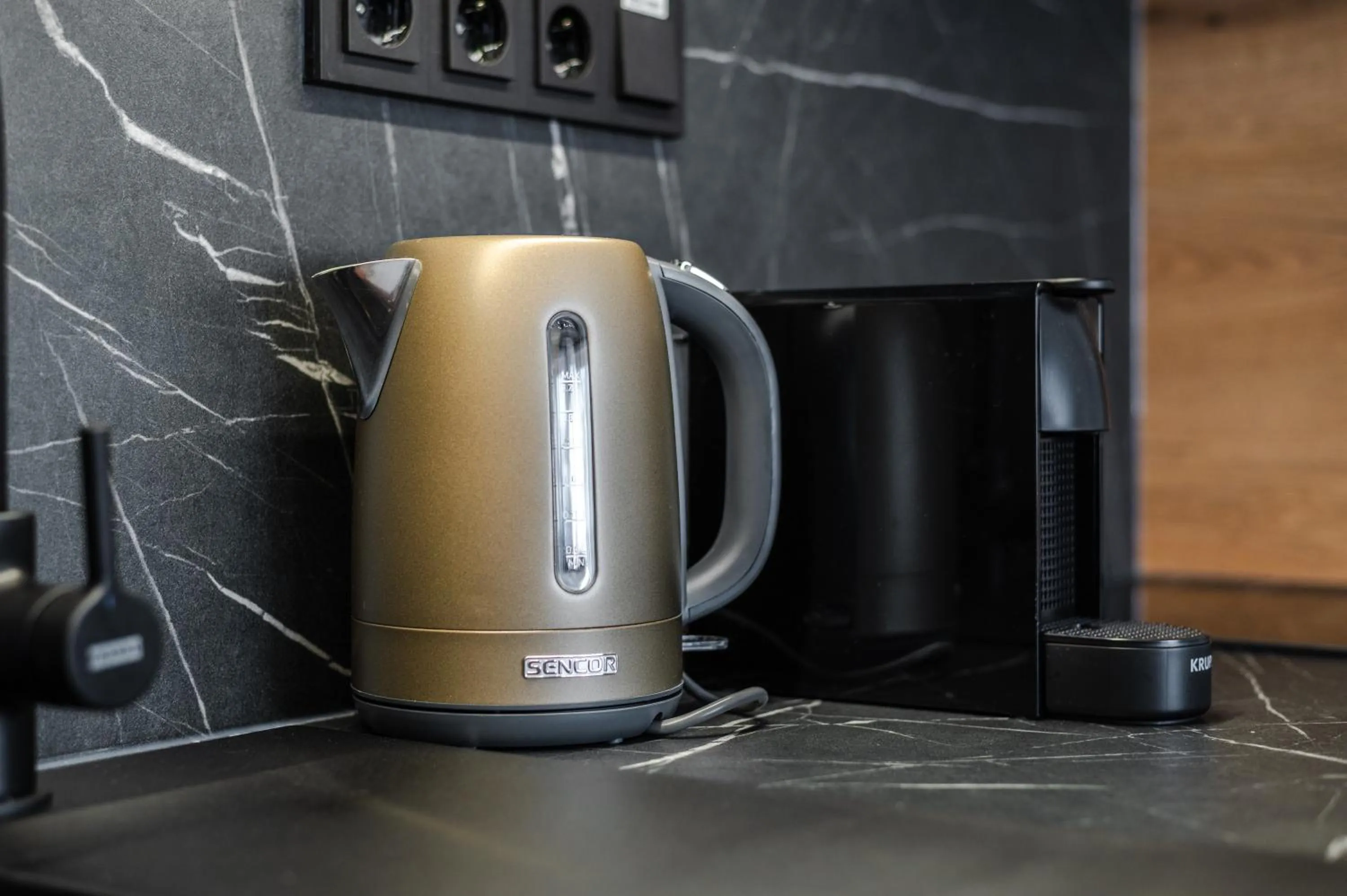 No 28 Rooms & Apartments