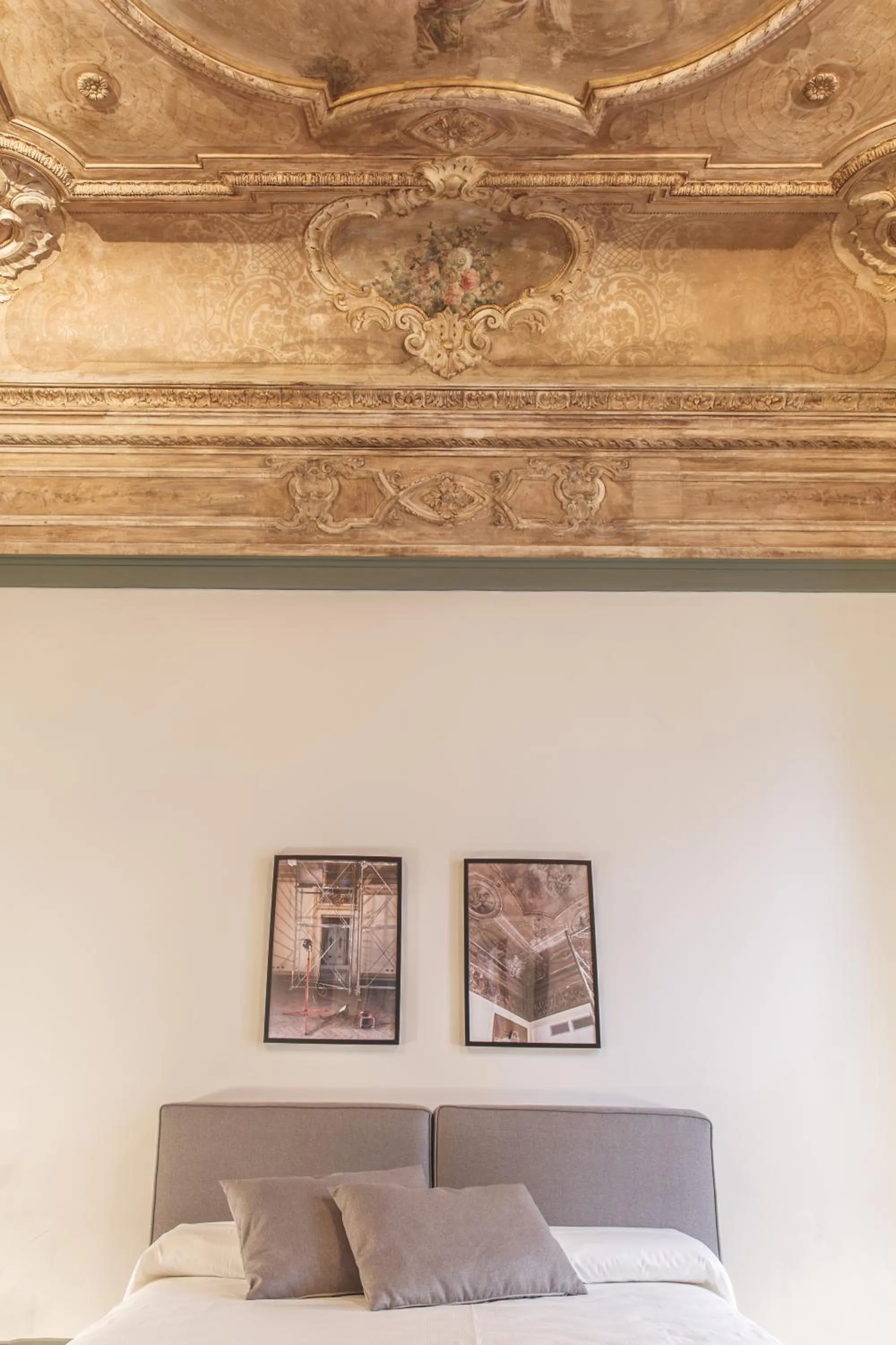 Decorative detail, Bed in Relais Della Porta