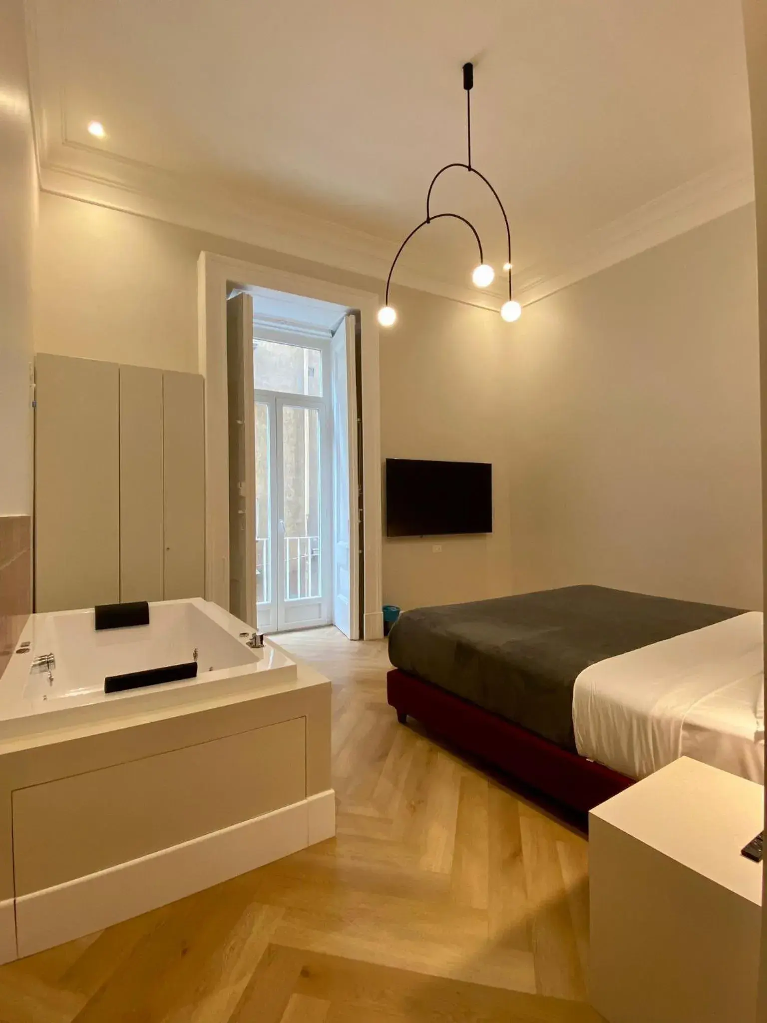 TV and multimedia, Bed in Relais Della Porta TV and multimedia, Bed in Relais Della Porta