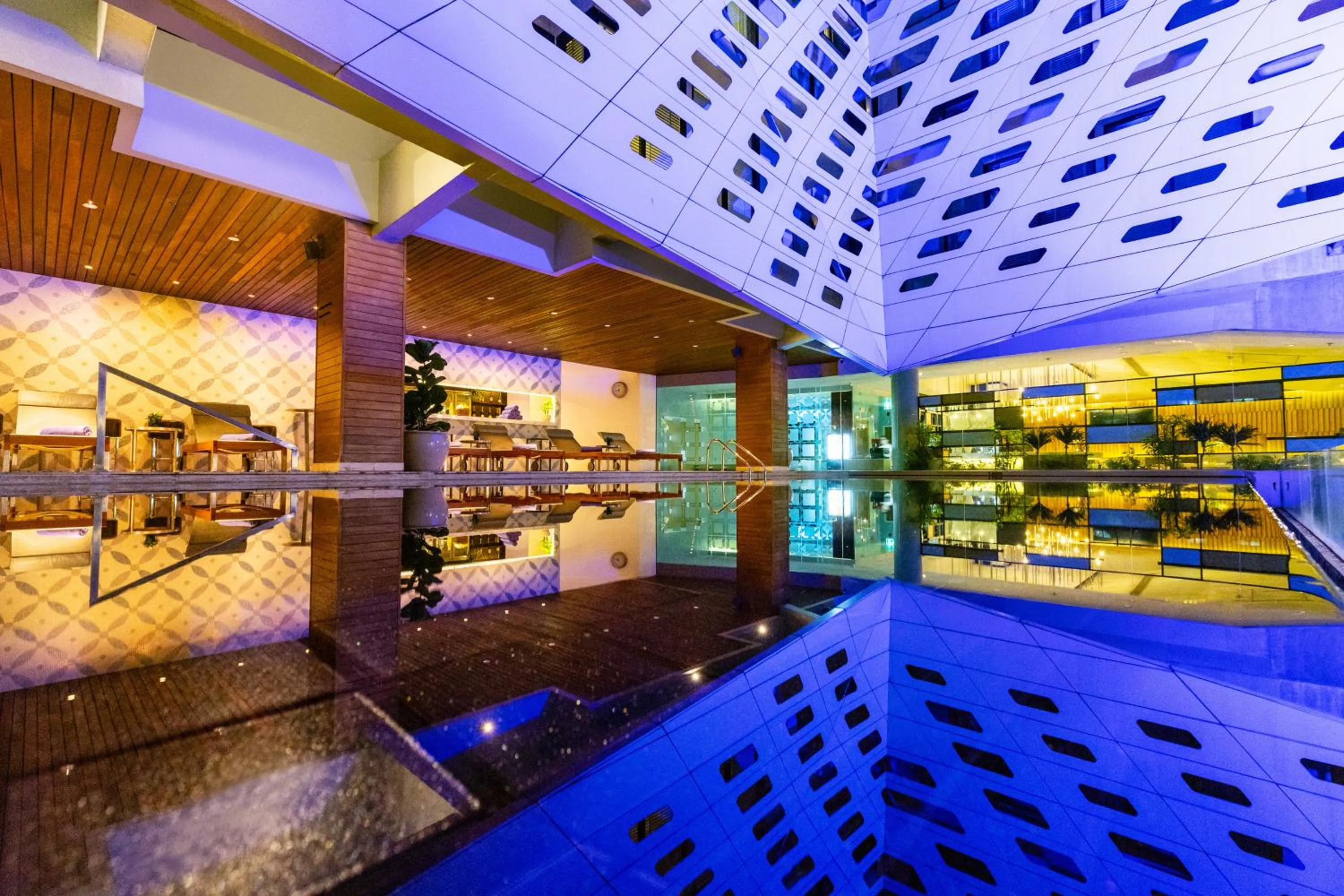 Swimming pool in LiT BANGKOK Hotel