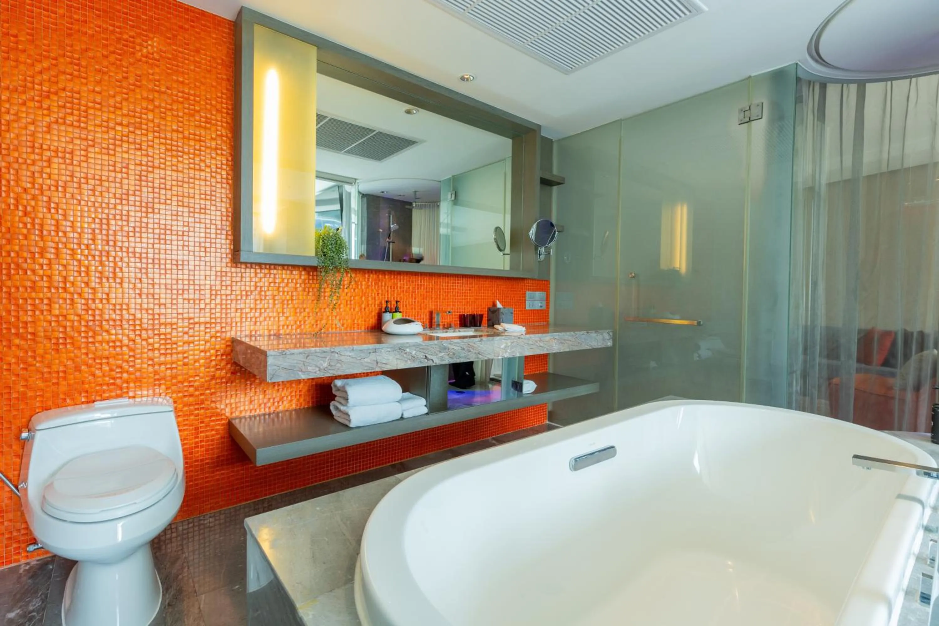 Shower in LiT BANGKOK Hotel