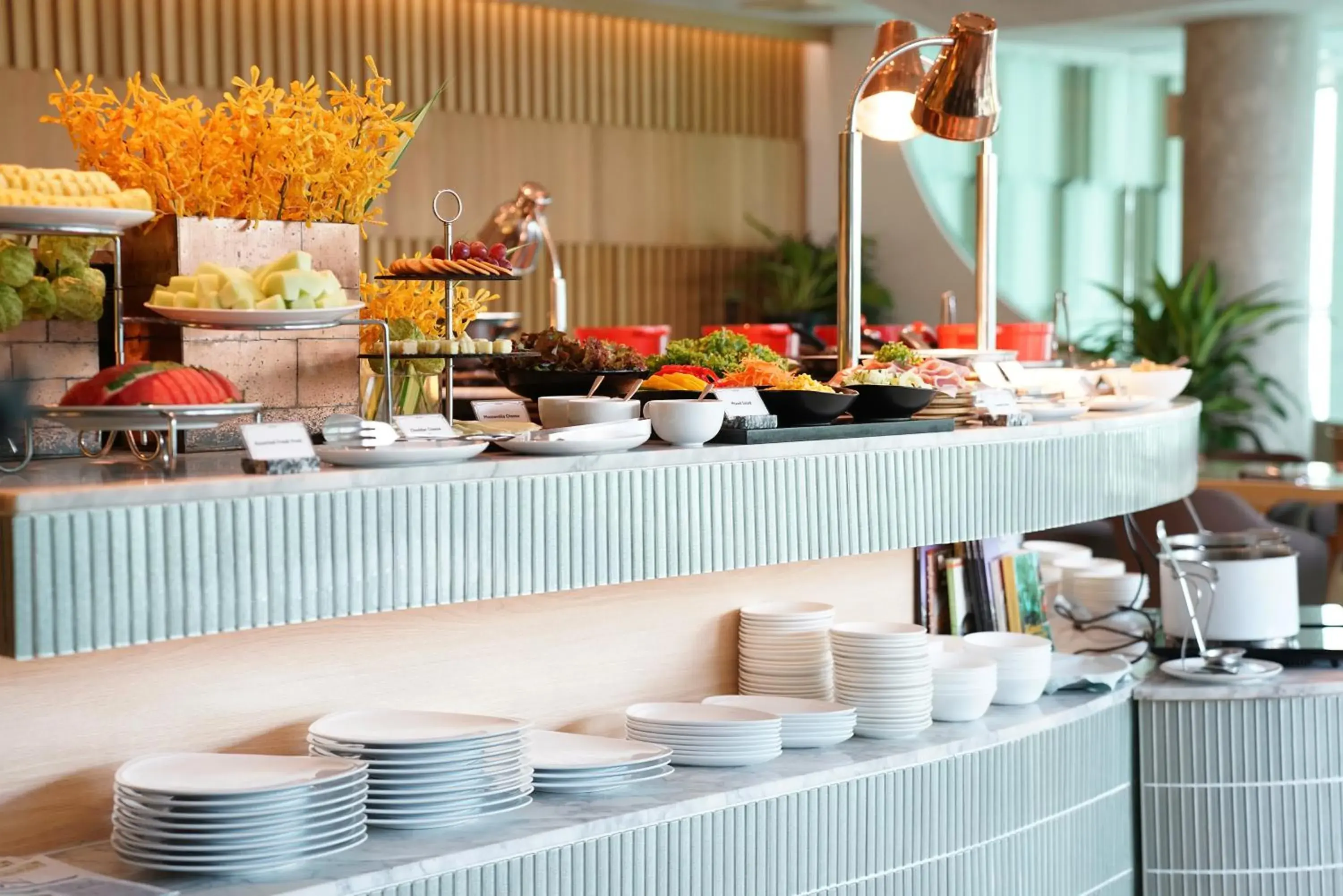 Restaurant/places to eat in LiT BANGKOK Hotel Restaurant/places to eat in LiT BANGKOK Hotel