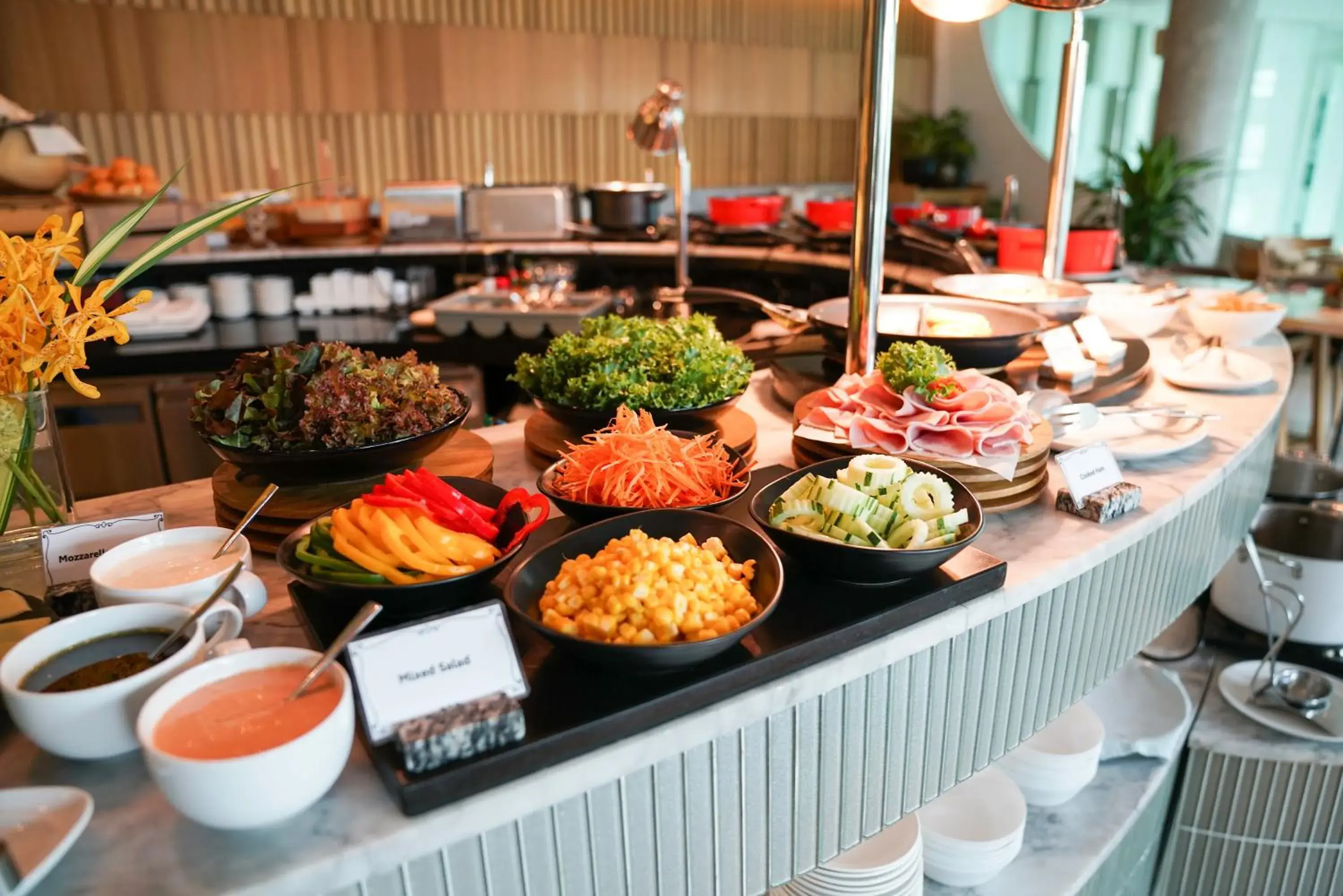 Restaurant/places to eat in LiT BANGKOK Hotel Restaurant/places to eat in LiT BANGKOK Hotel