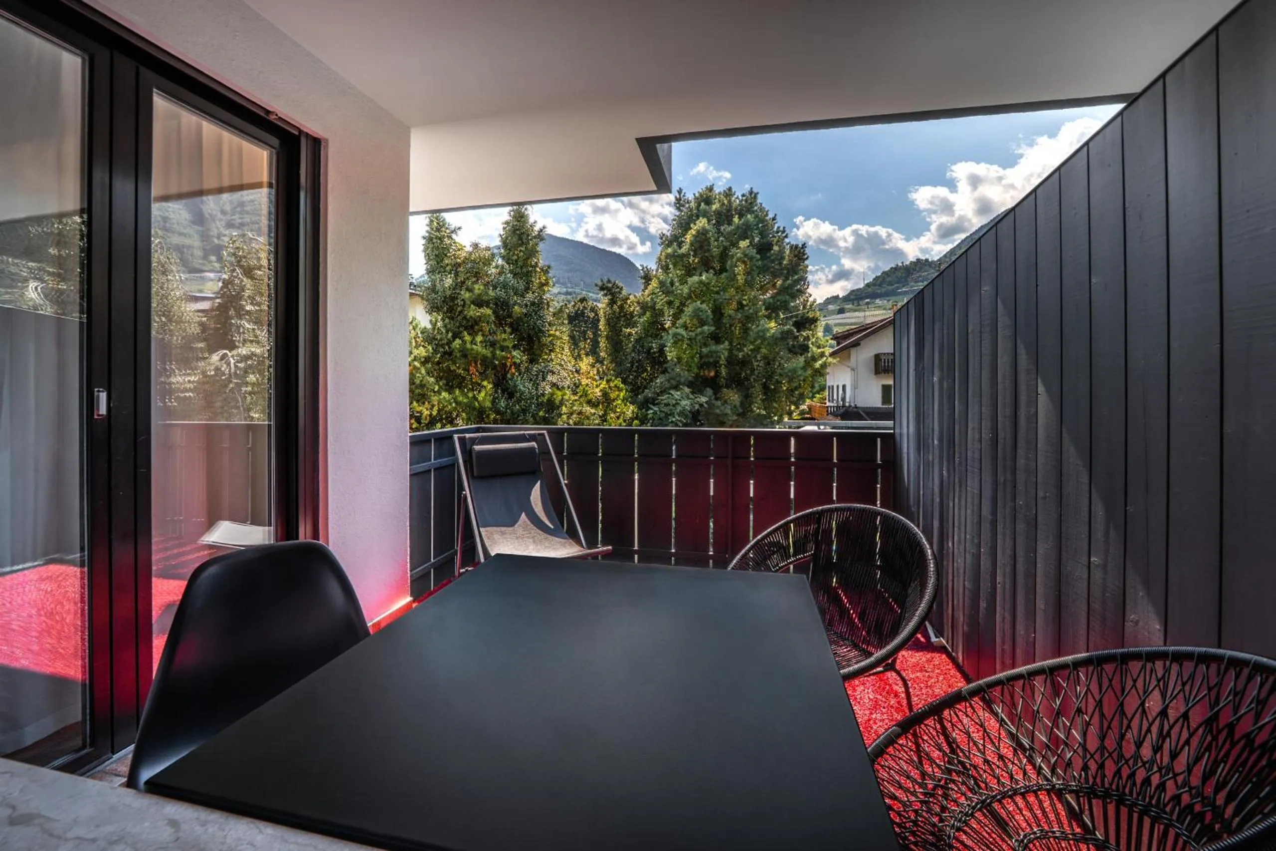 Balcony/Terrace in goldfinger + suites