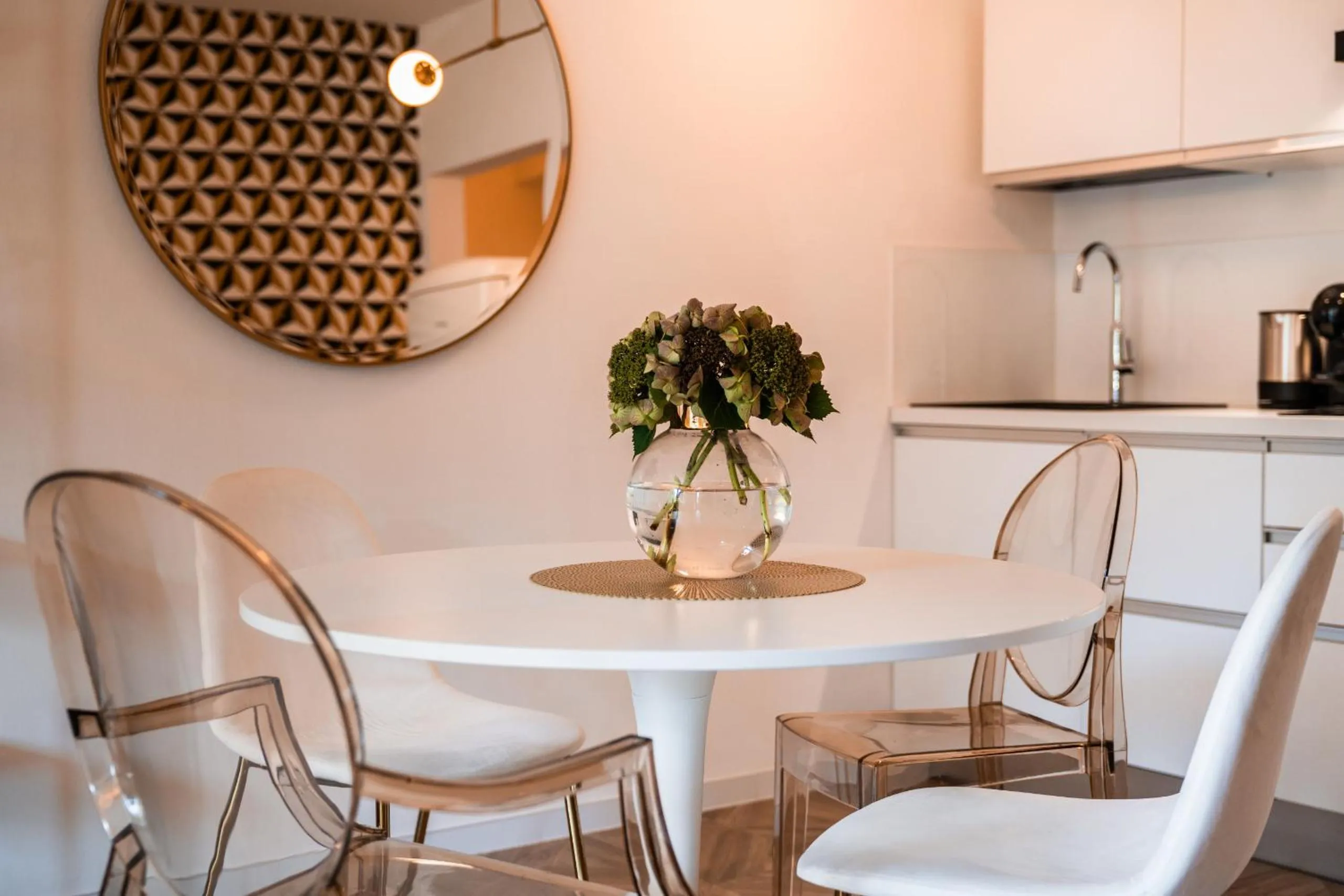 Dining area in goldfinger + suites