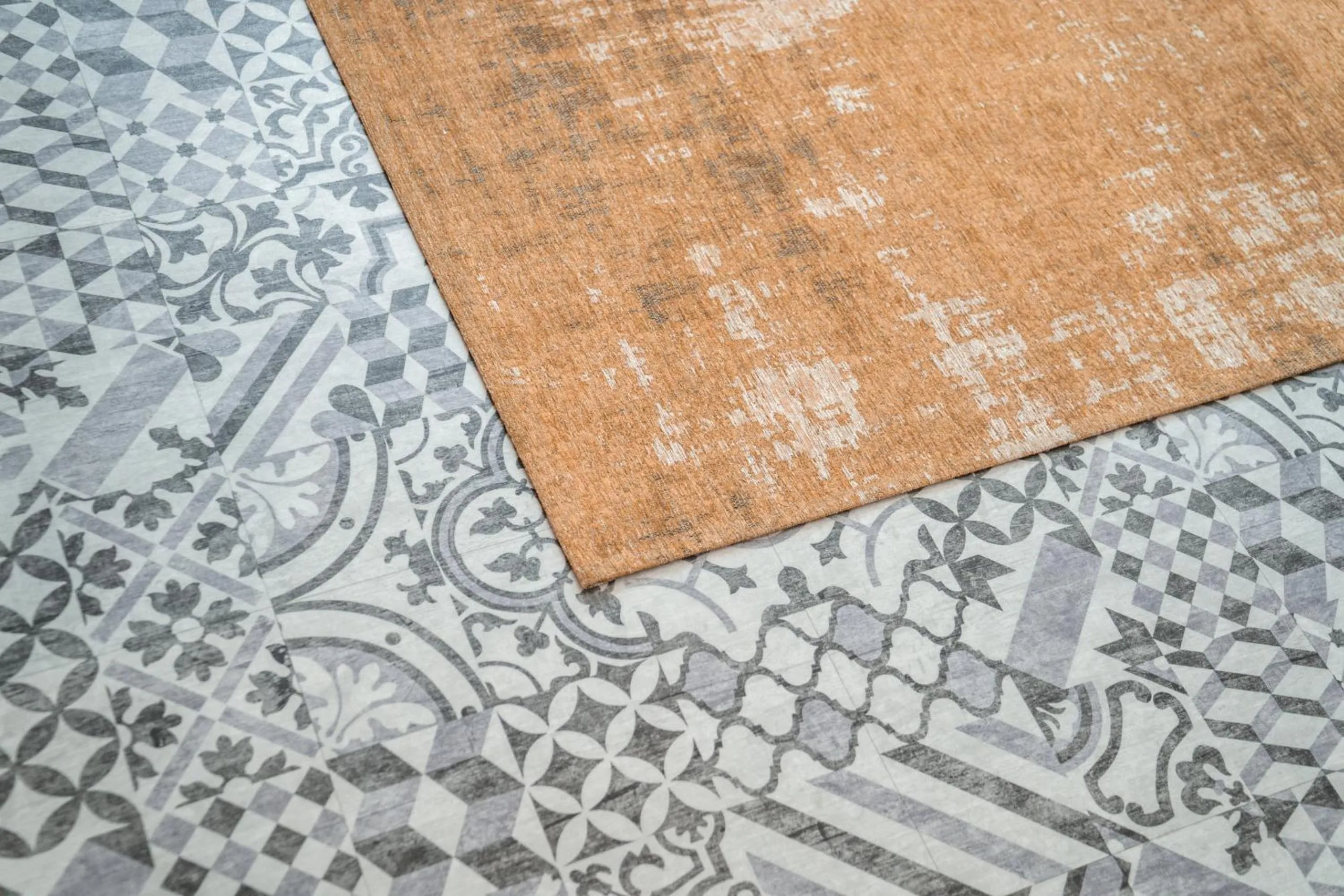 Decorative detail in goldfinger + suites