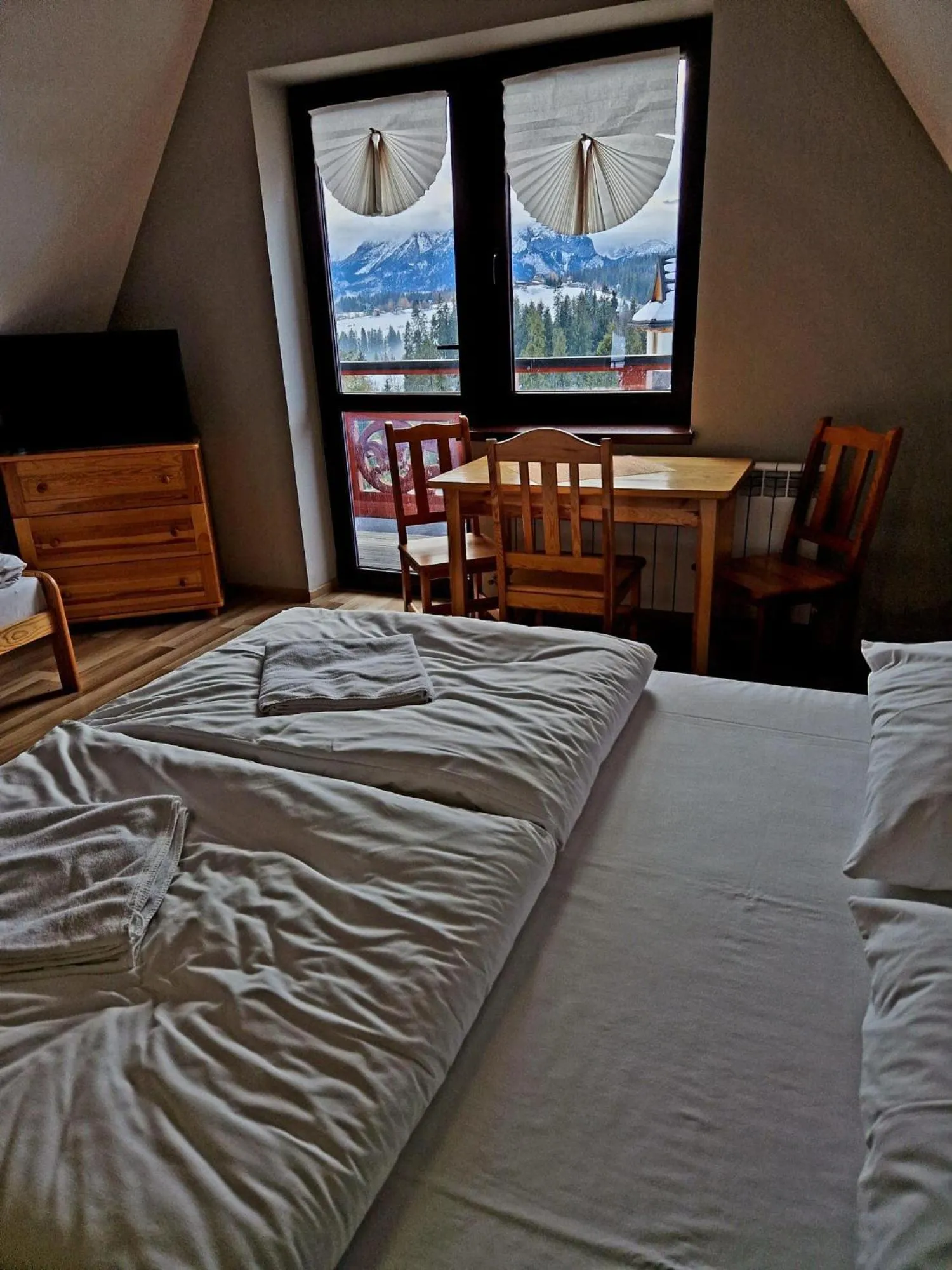 Bed in Pensjonat Harmatówka - ATRAKCYJNY PAKIET ŚWIĄTECZNY - blisko basenów termalnych