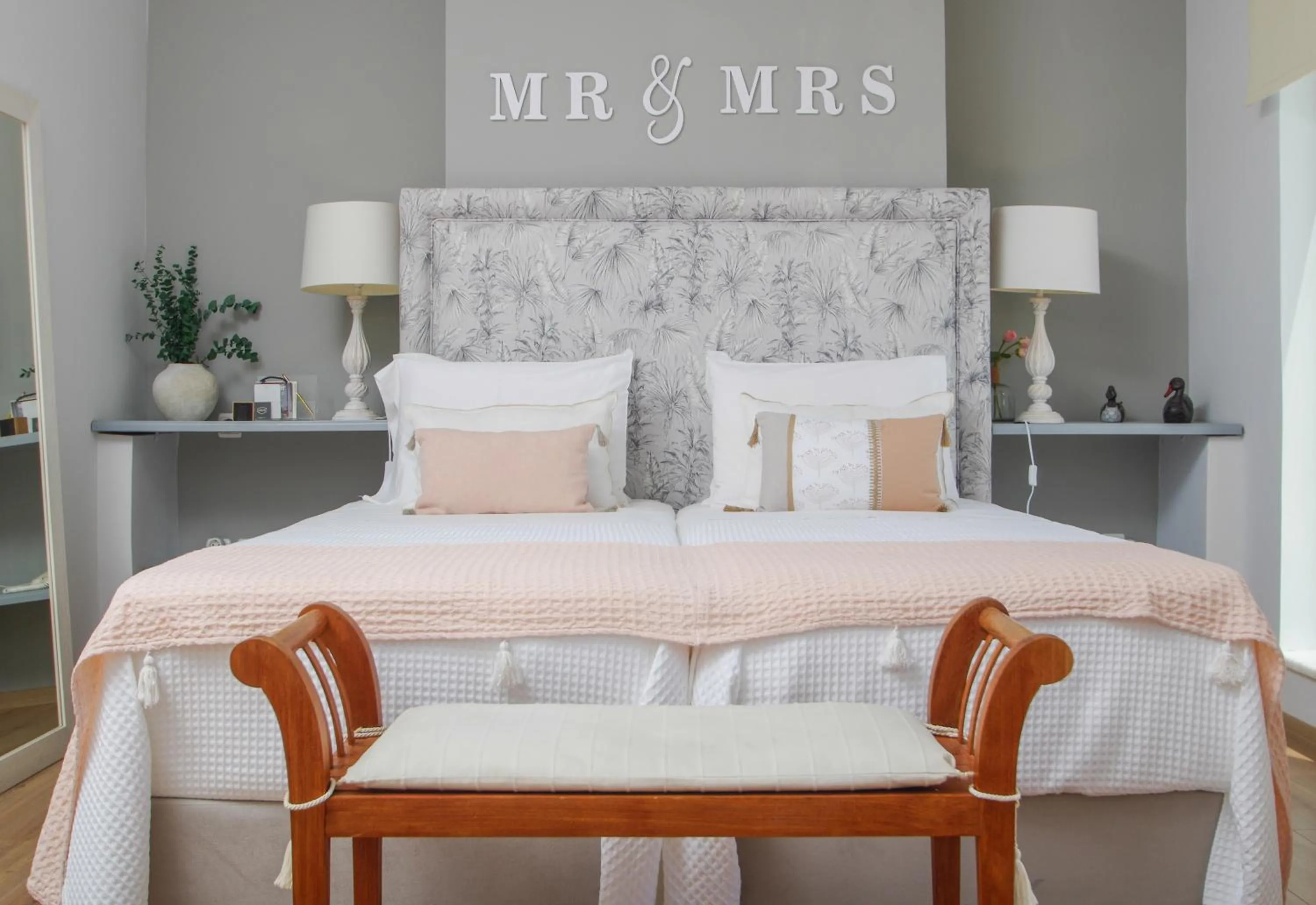 Arion Luxury Rooms and Suites