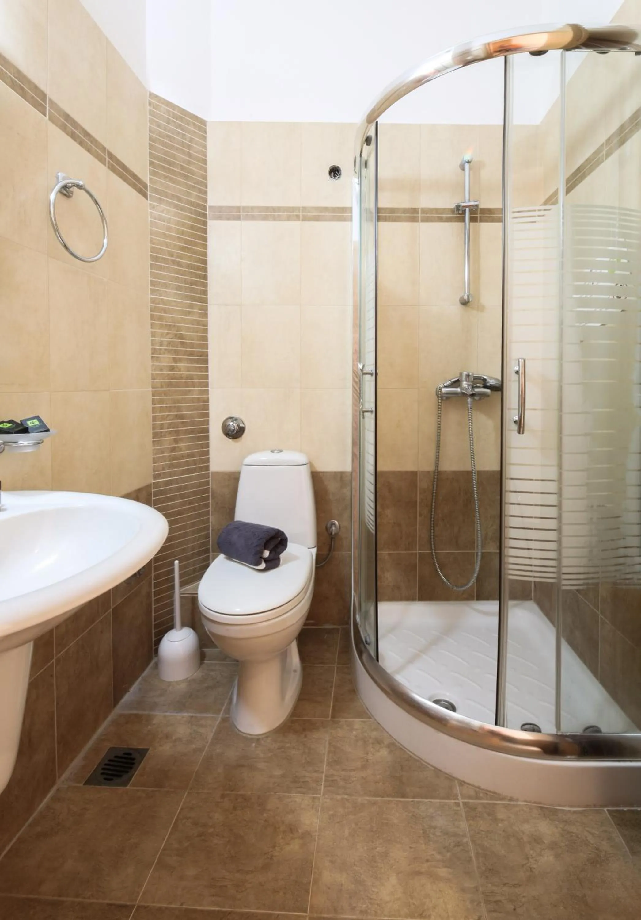 Bathroom in Saronis Hotel