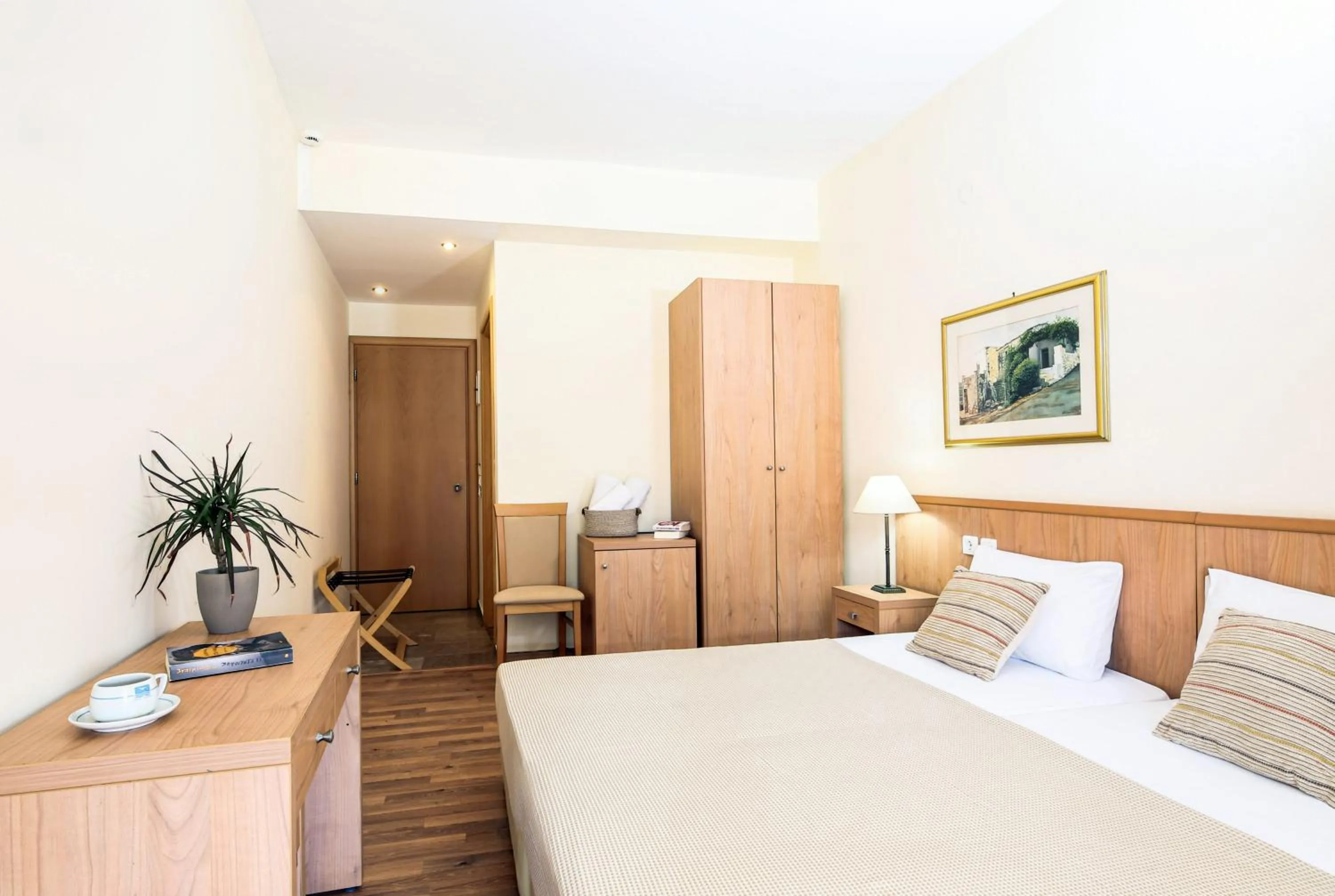 Bed in Saronis Hotel