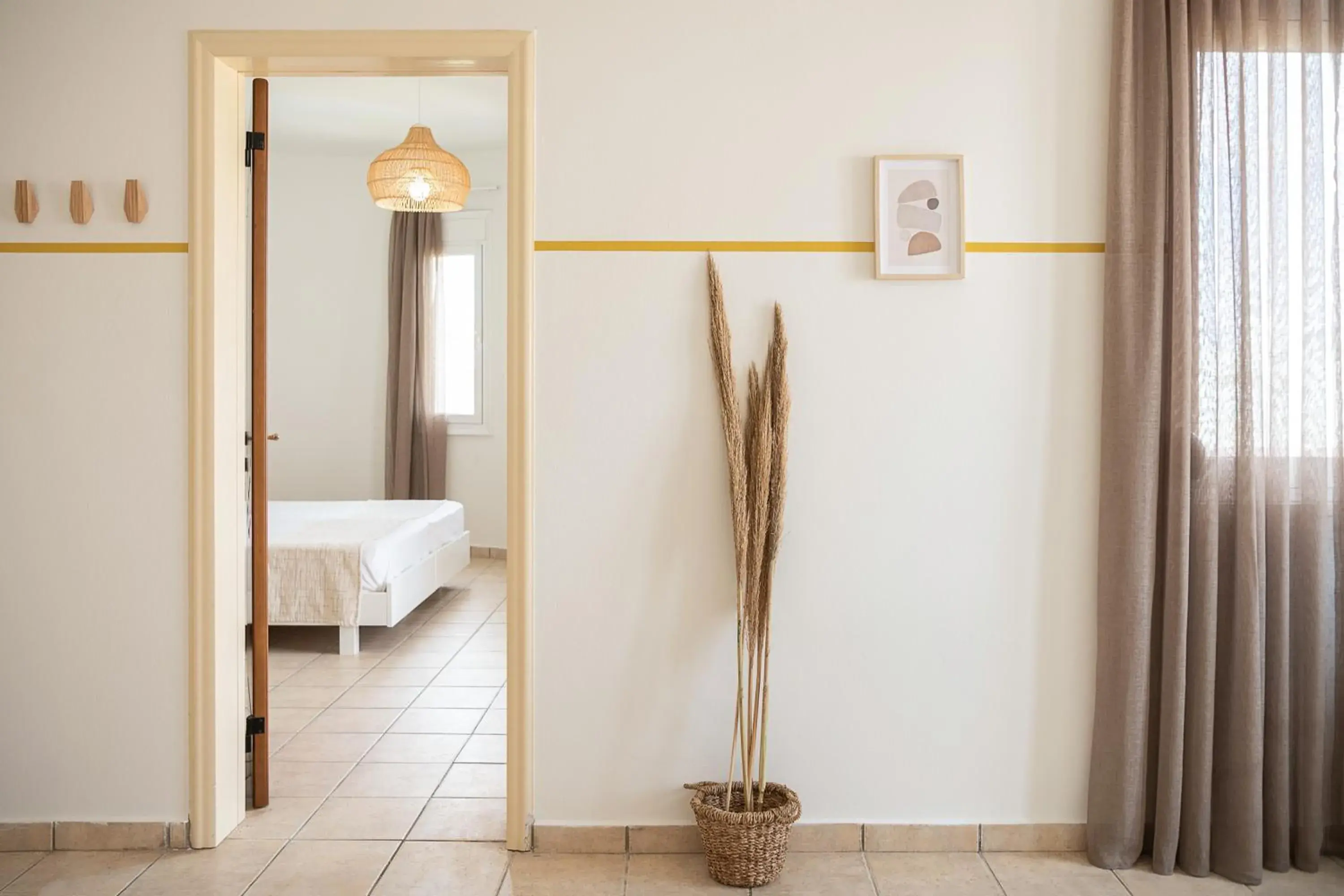 Property building, Bed in Artemis Apartments Property building, Bed in Artemis Apartments