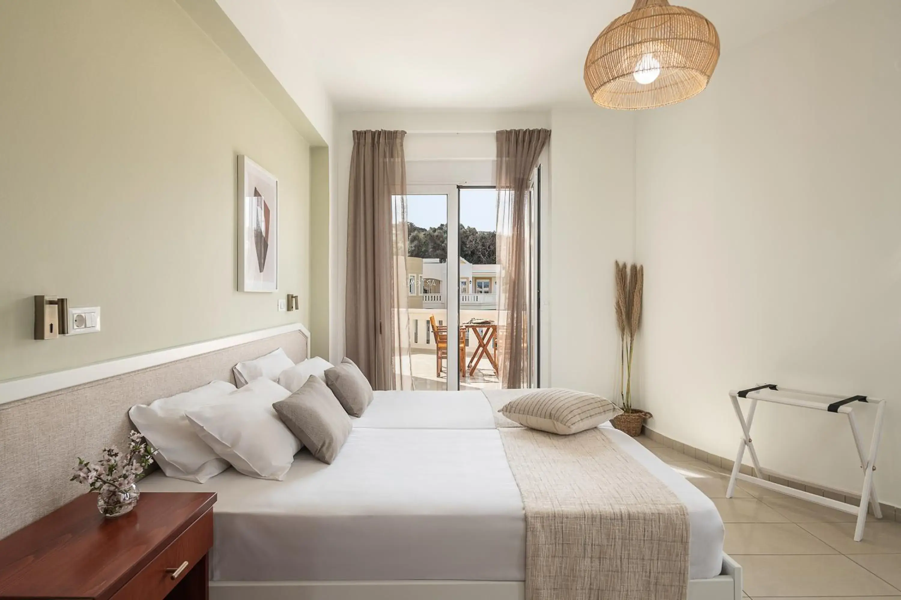 Bedroom, Bed in Artemis Apartments Bedroom, Bed in Artemis Apartments