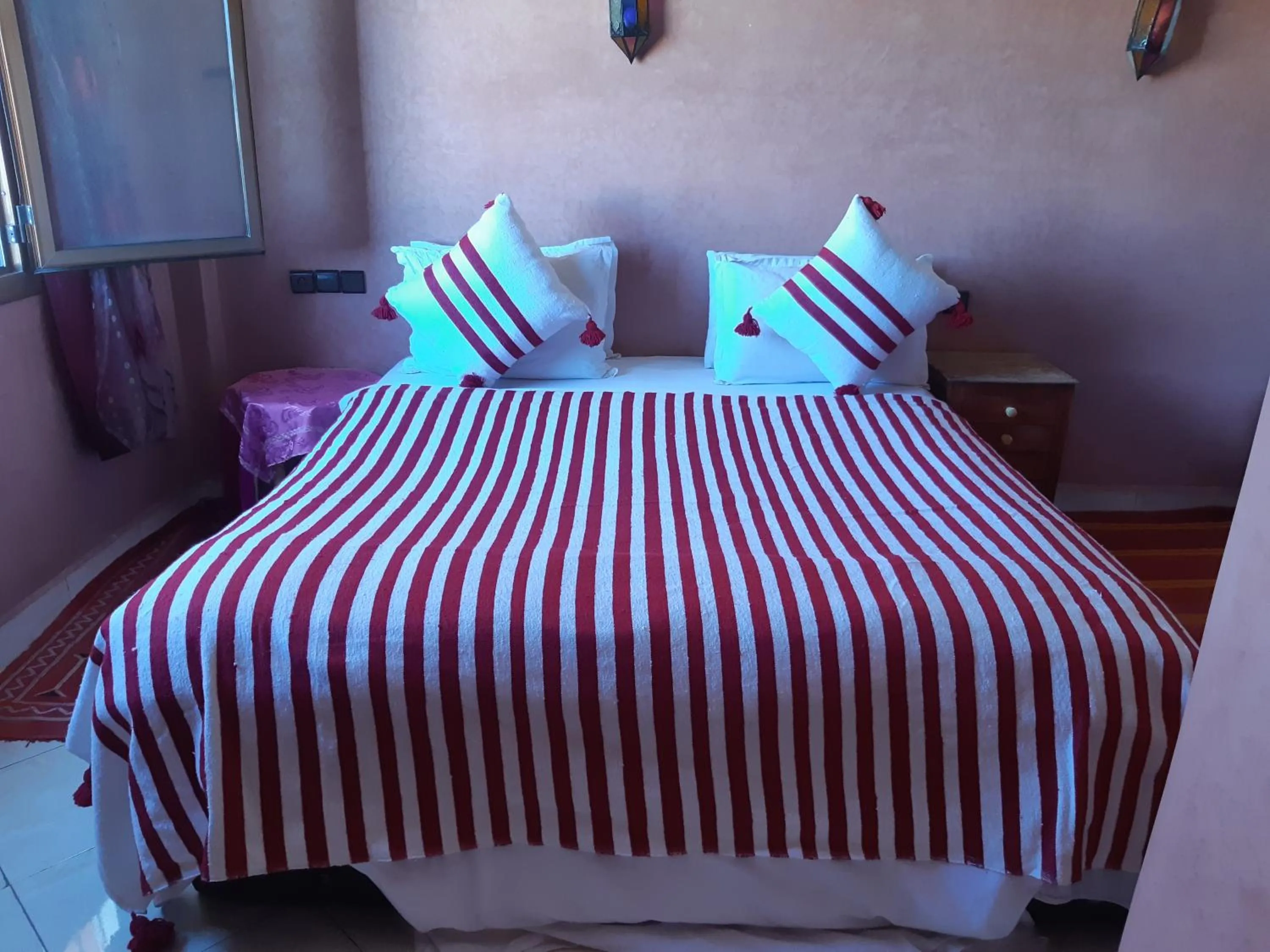 Bed in Hôtel Restaurant Dar Al Madina