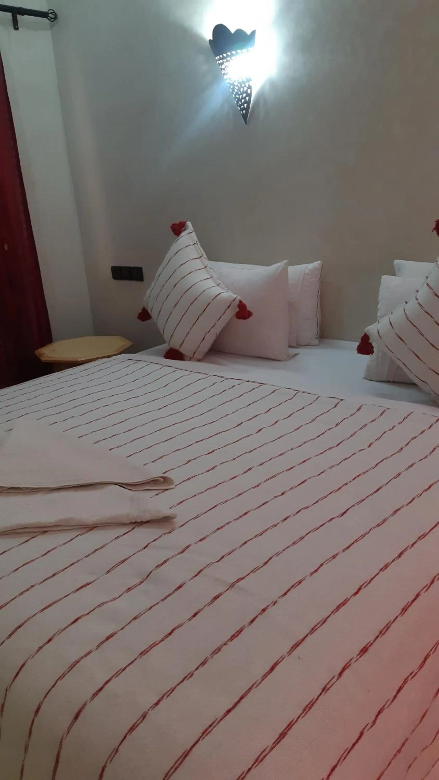 Bed in Hôtel Restaurant Dar Al Madina