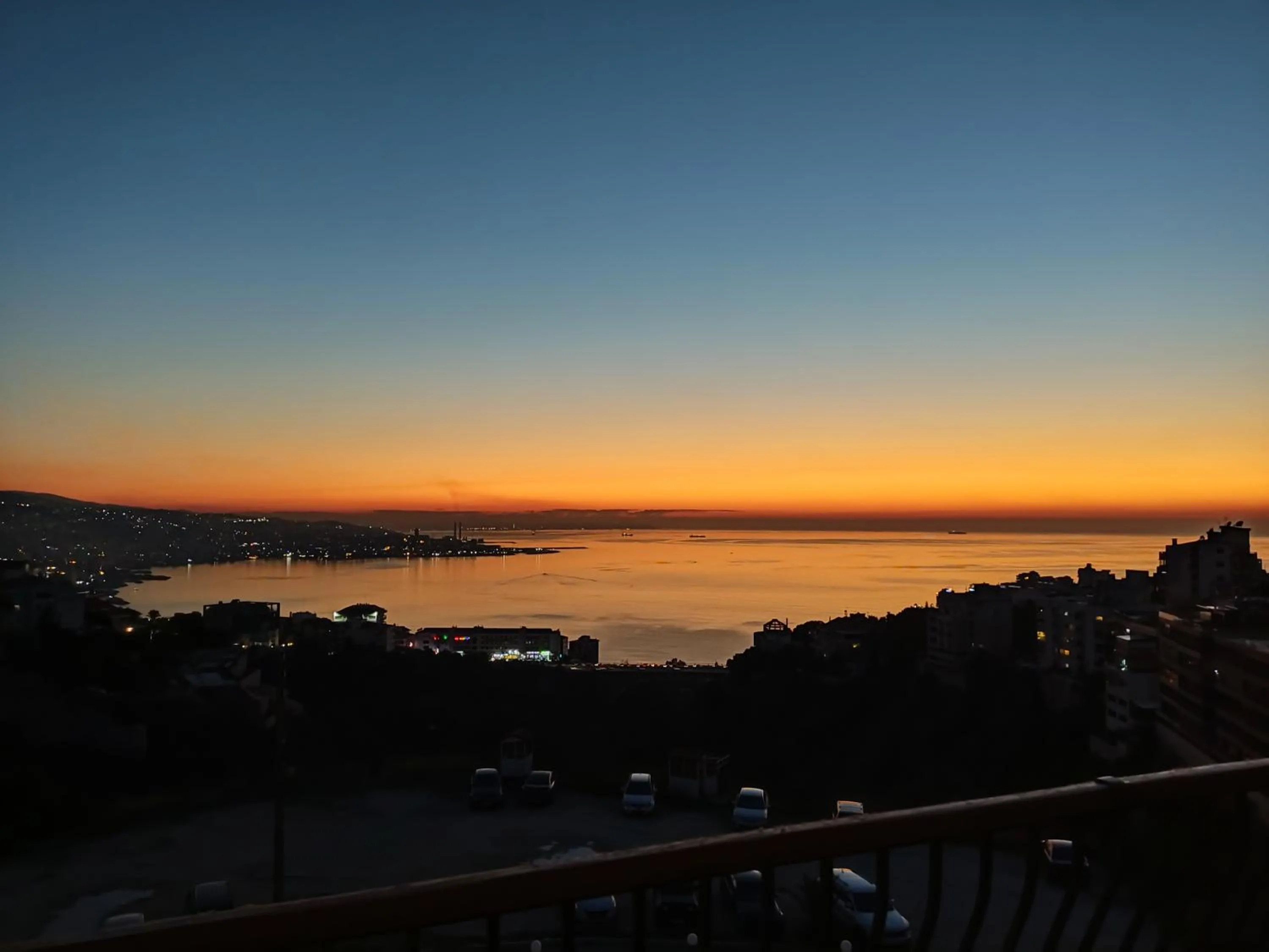 Sunset in Adma Blue Screen
