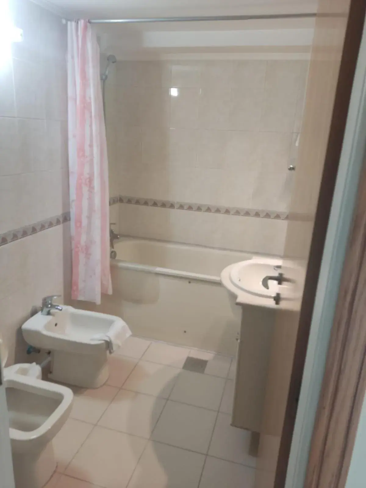 Duplex Suite in Adma Blue Screen Duplex Suite in Adma Blue Screen