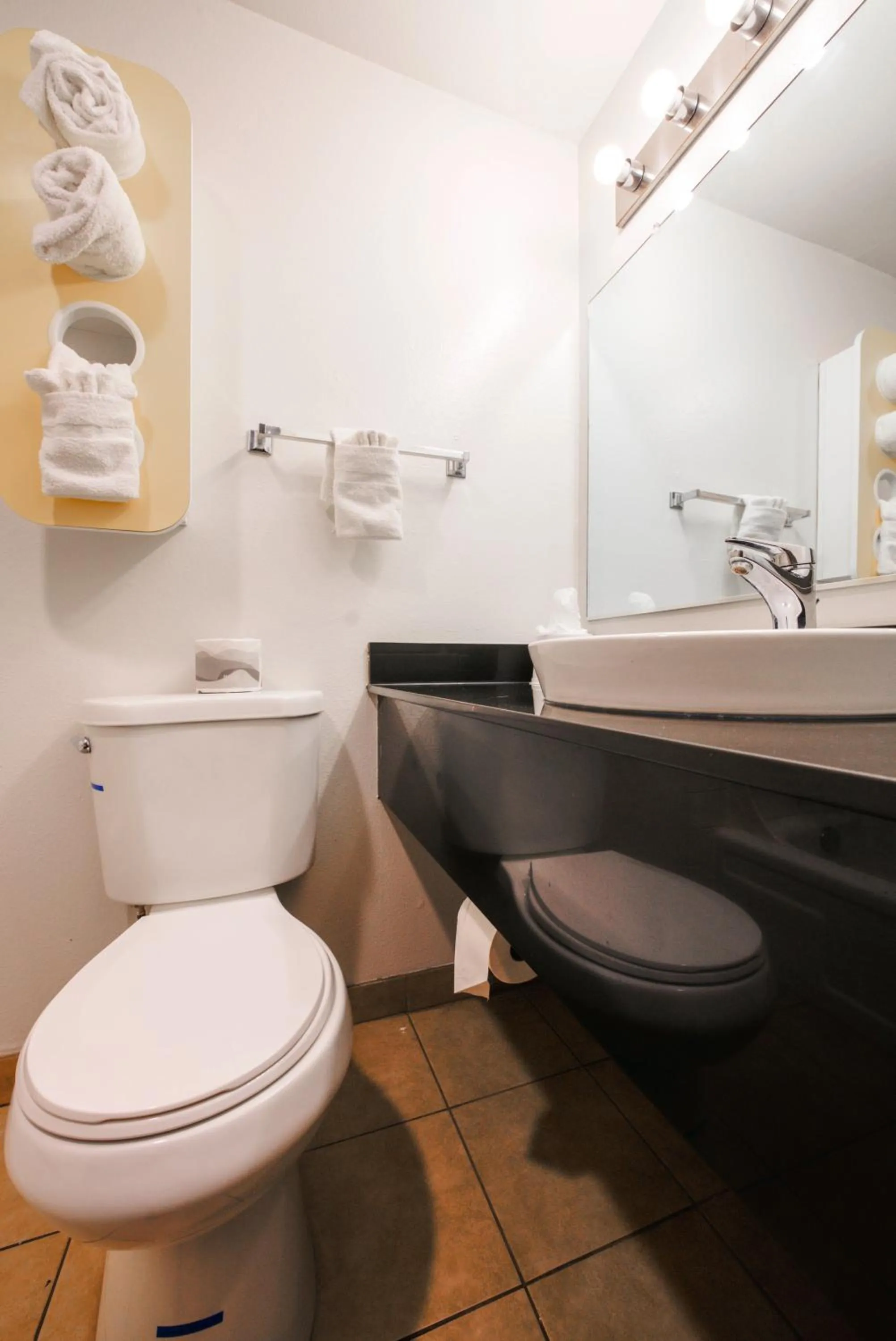 Bedroom in OYO Hotel Hermiston OR, Downtown