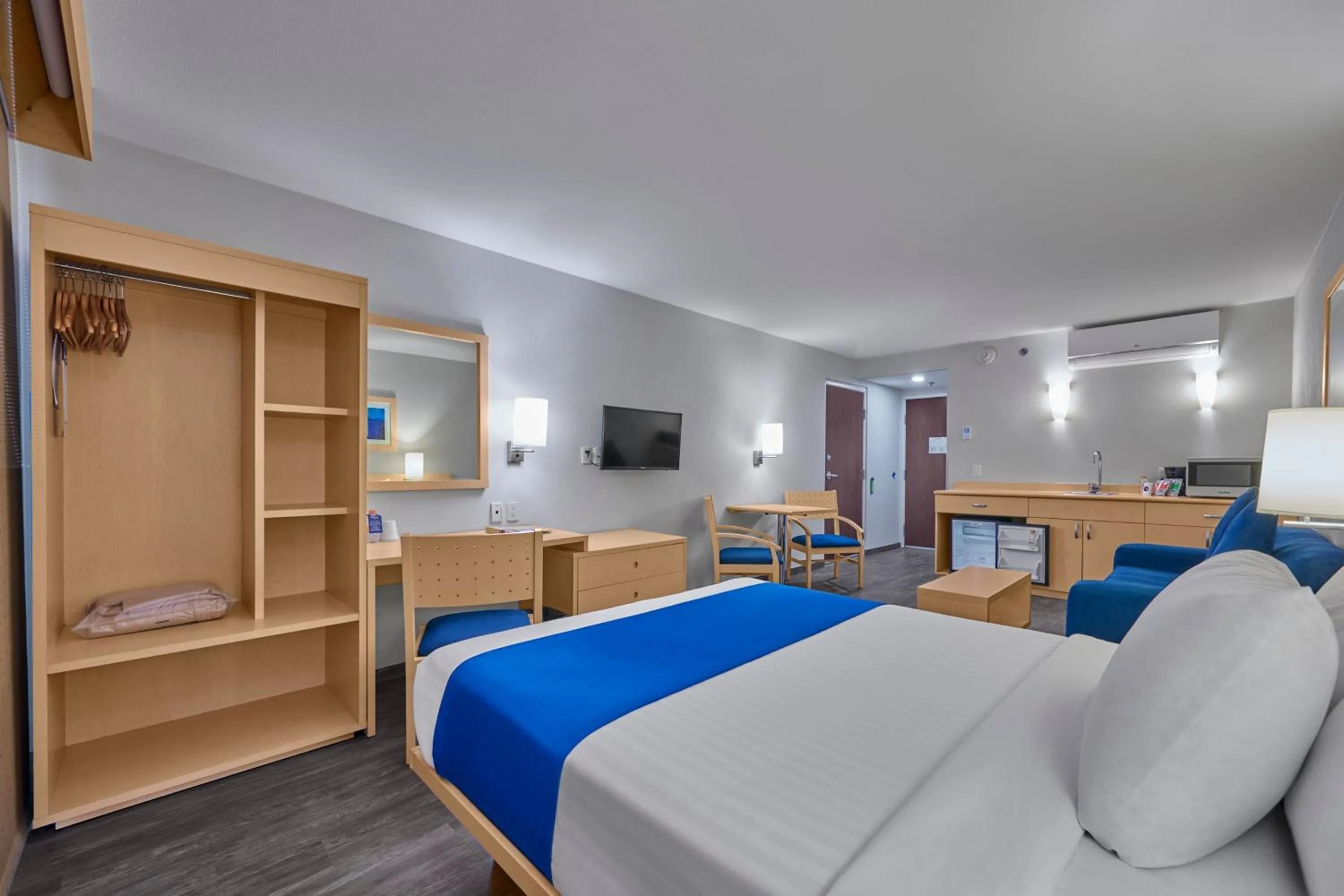 Bedroom, Bed in City Express by Marriott Puebla Angelopolis