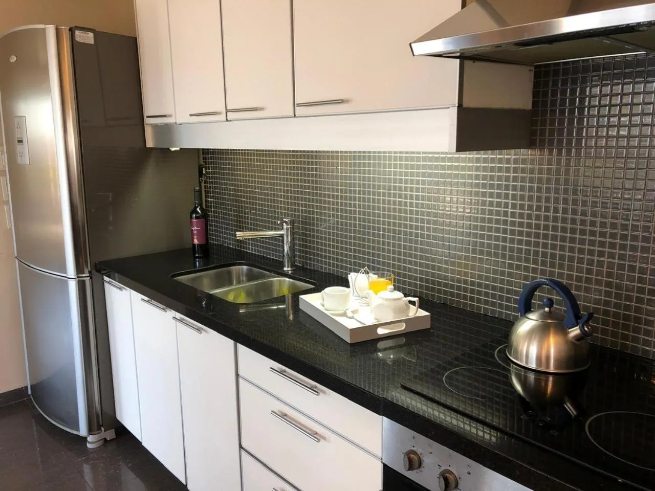 oven in Uno Buenos Aires Suites