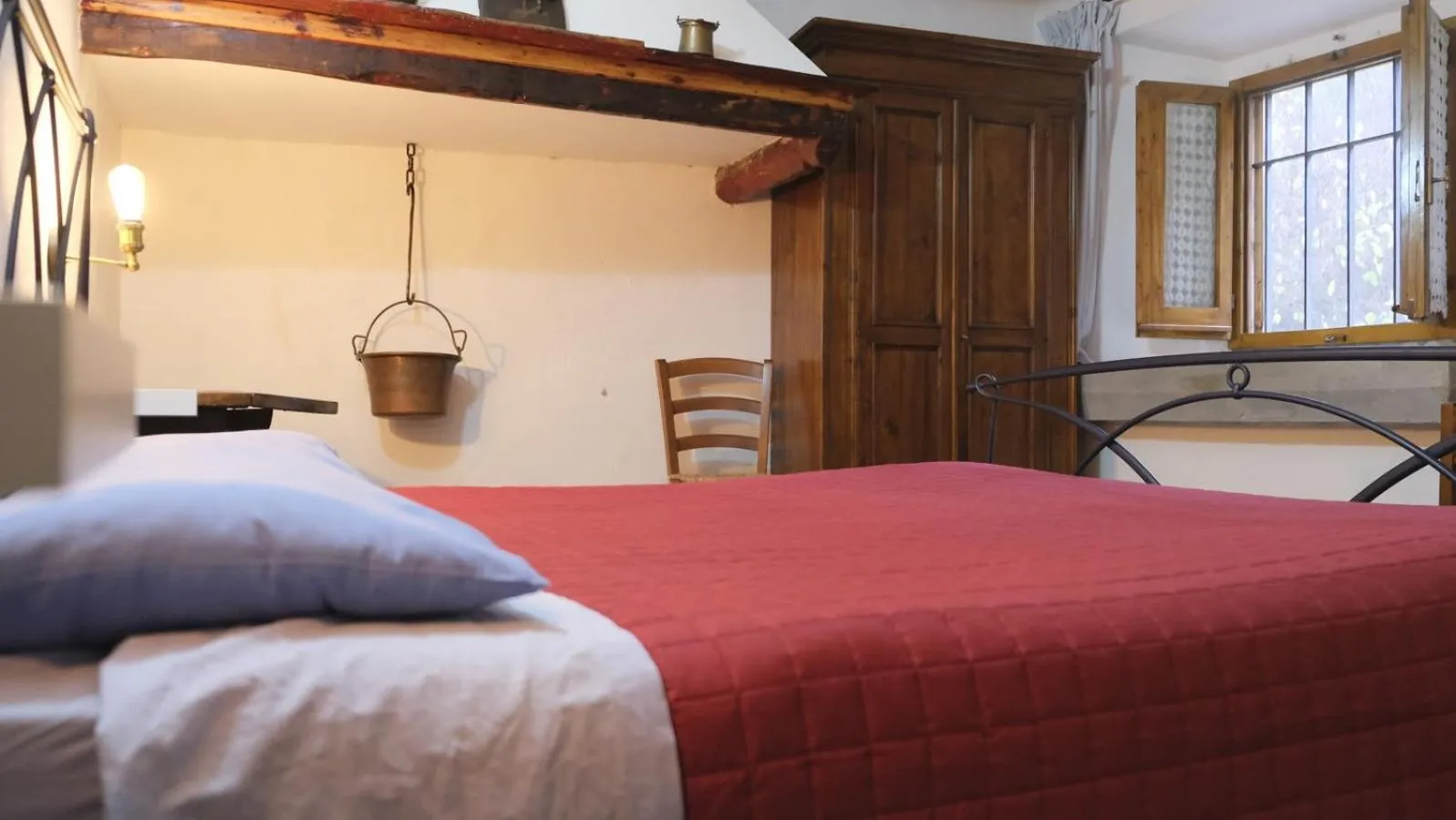 Bed in B&B Il Pittore
