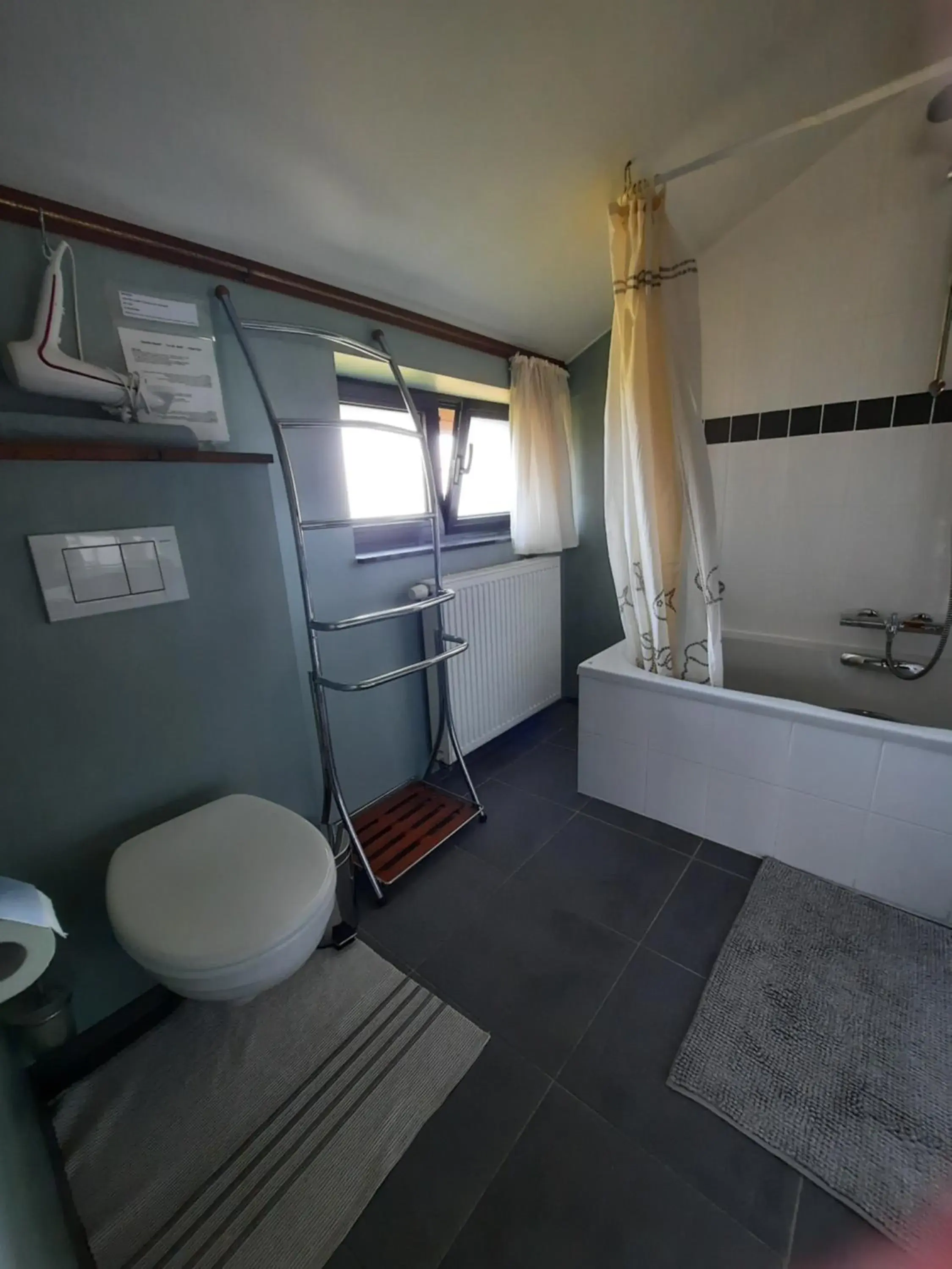 Standard Double Room - single occupancy in B&B Lomolen Standard Double Room - single occupancy in B&B Lomolen
