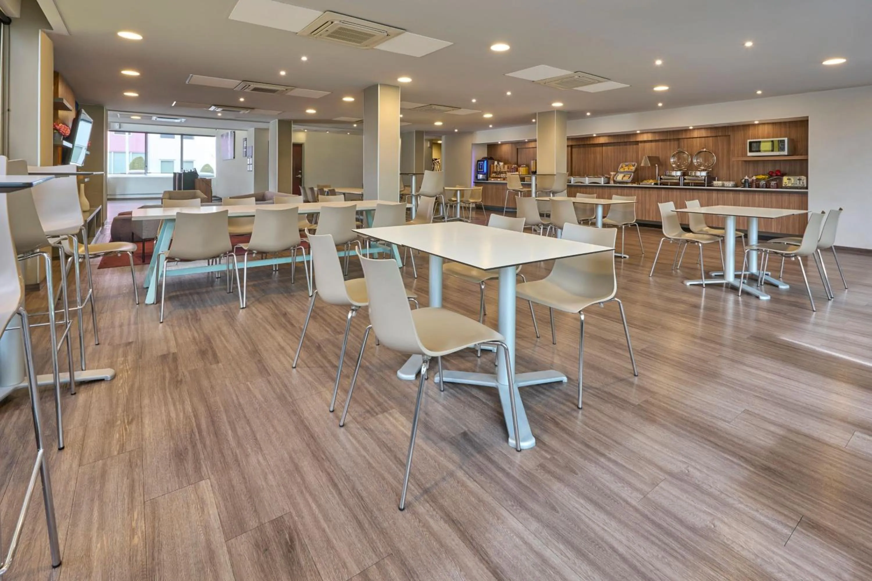 Breakfast in City Express by Marriott Toluca