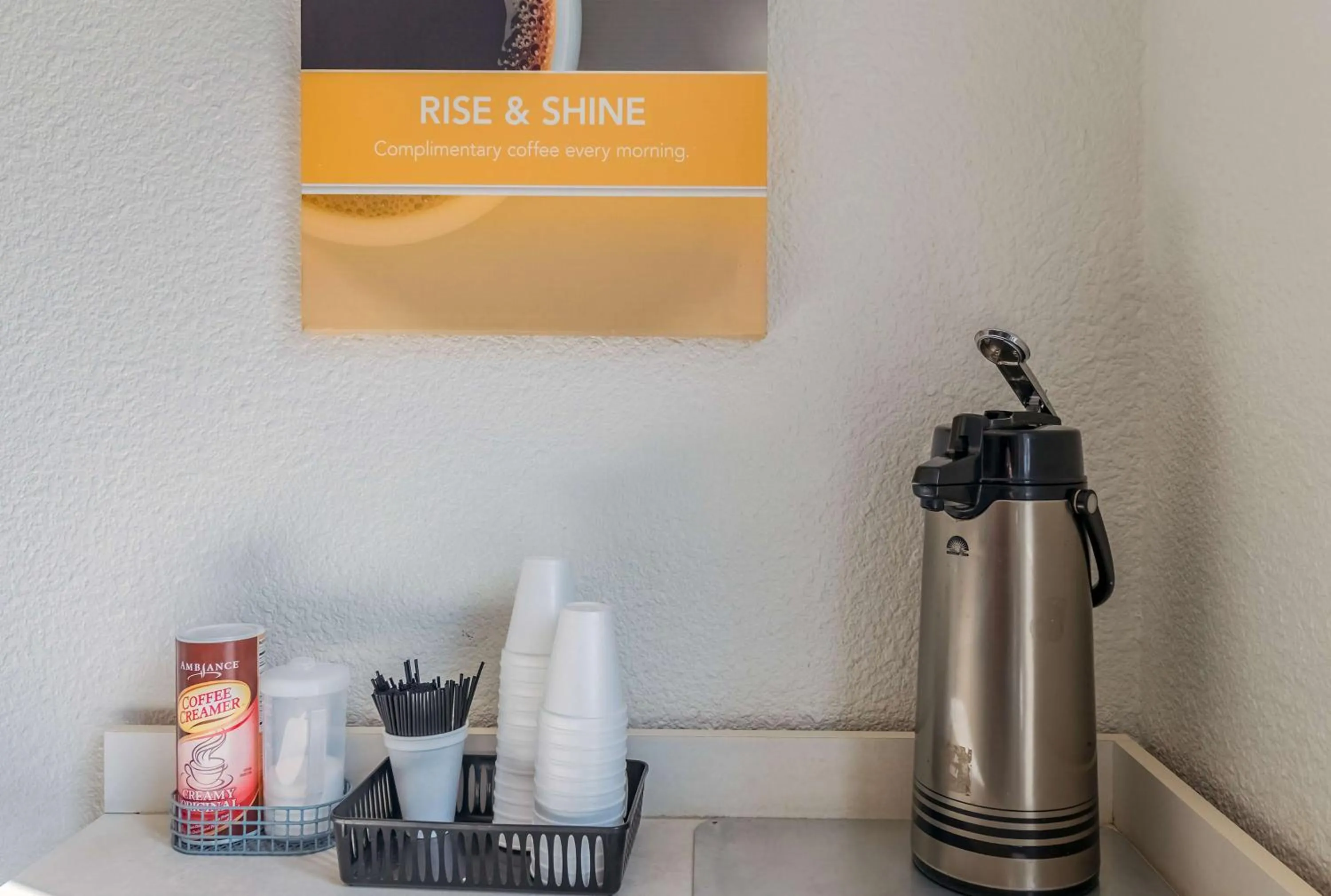 Restaurant/places to eat in Motel 6-Beaverton, OR