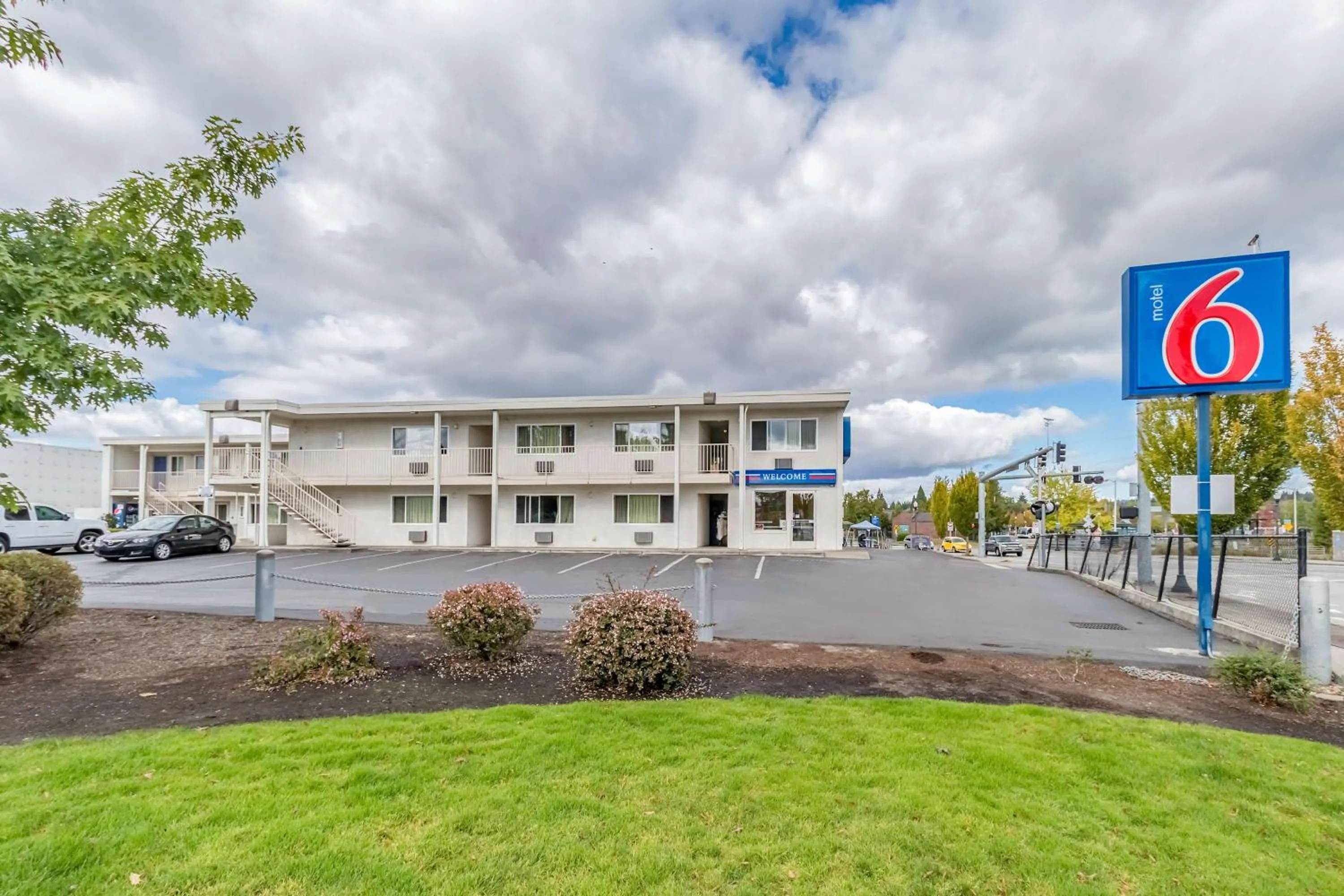 Property building in Motel 6-Beaverton, OR