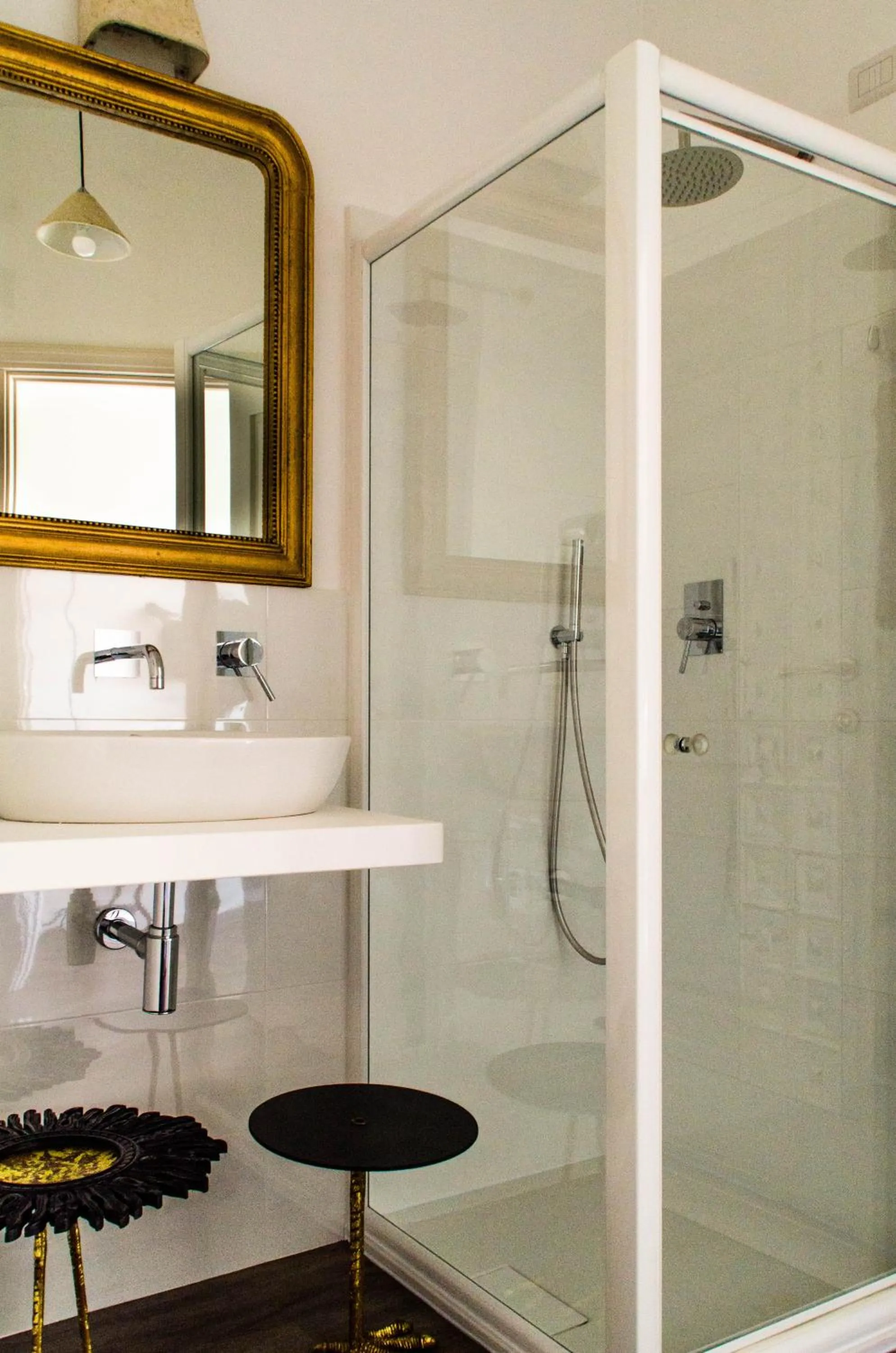 Eleventh Floor Suites