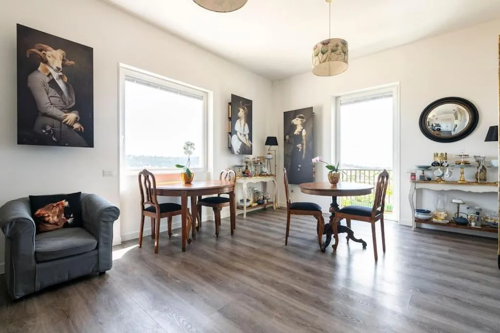 Eleventh Floor Suites