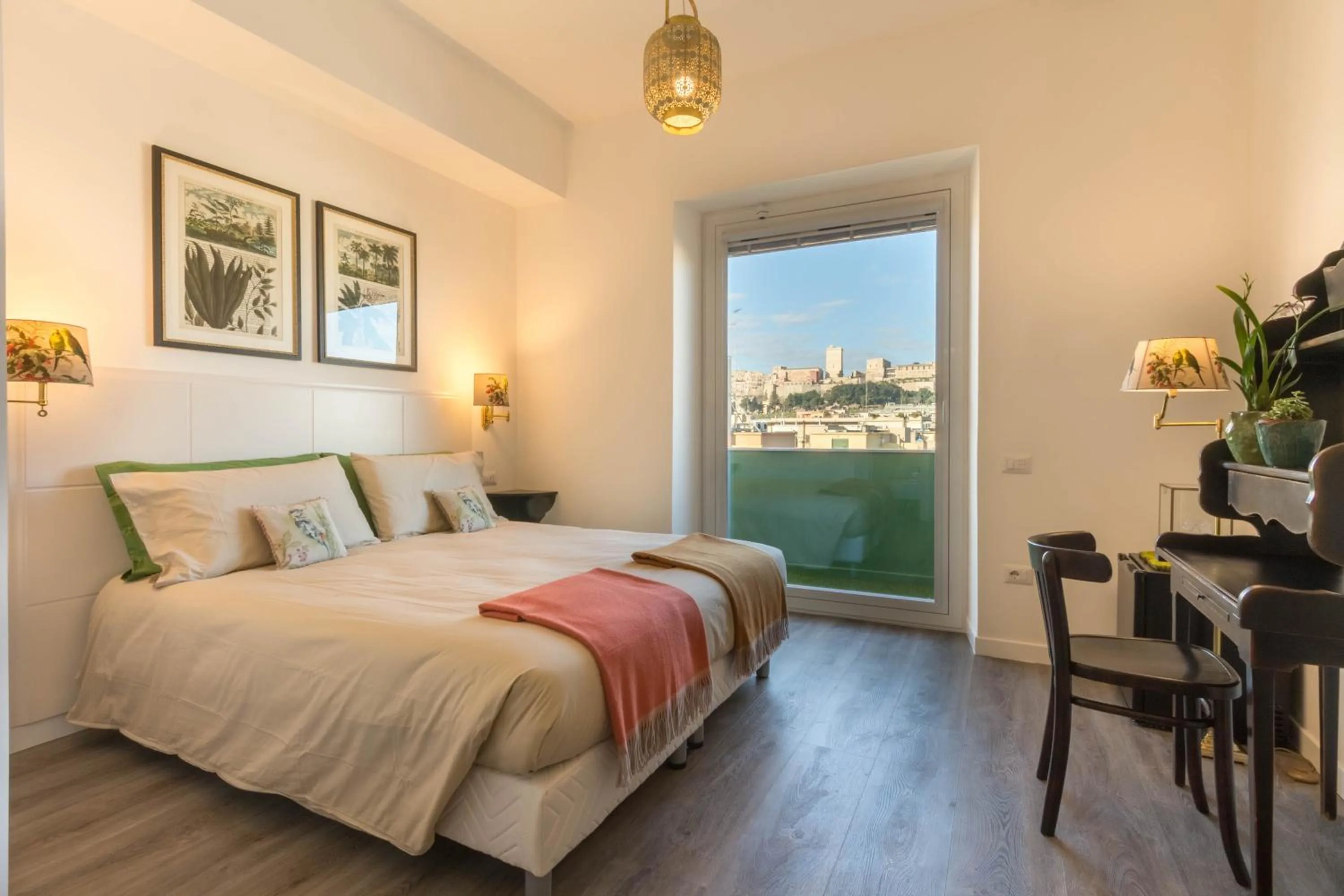 Bed in Eleventh Floor Suites