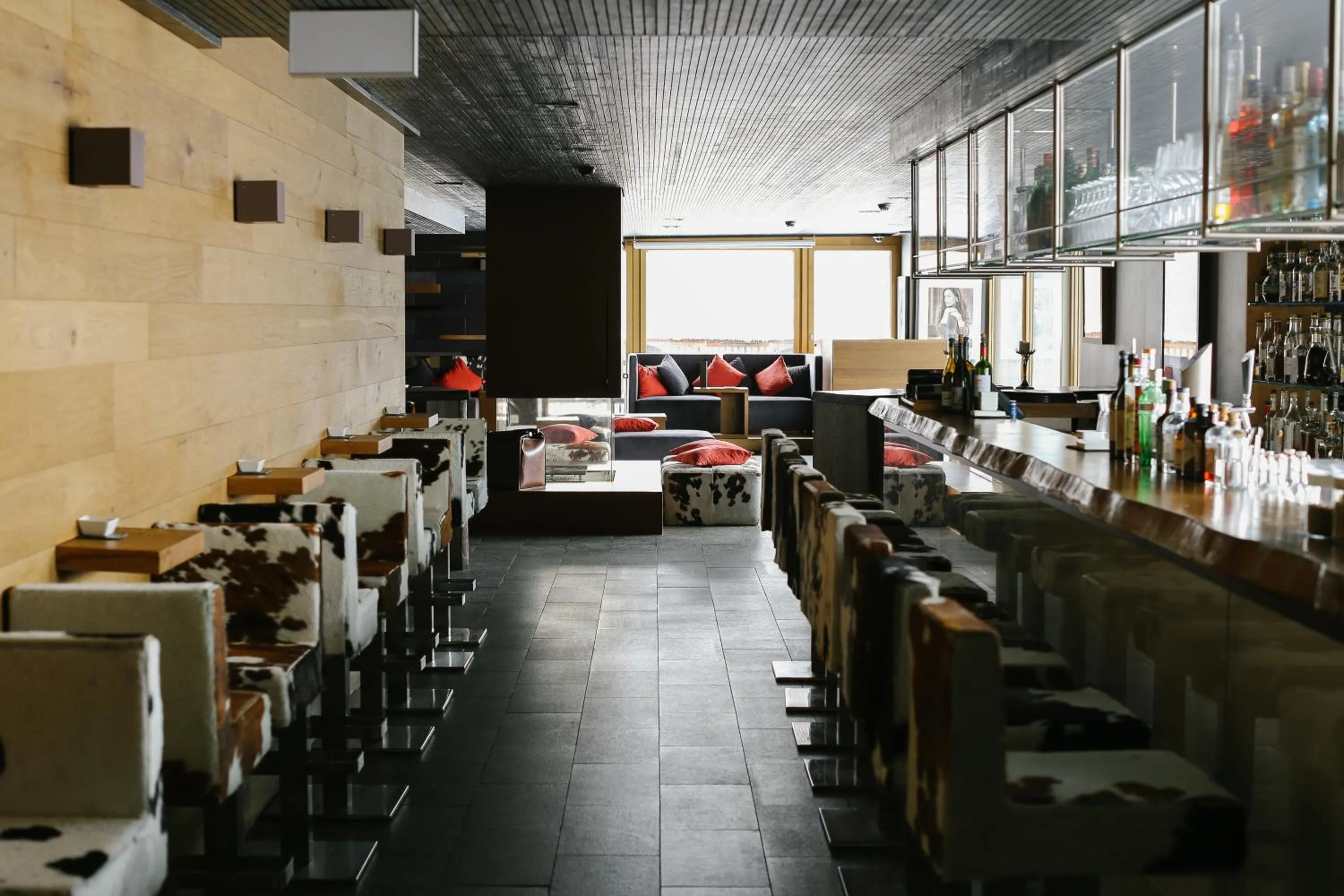 Restaurant/places to eat in Nira Alpina