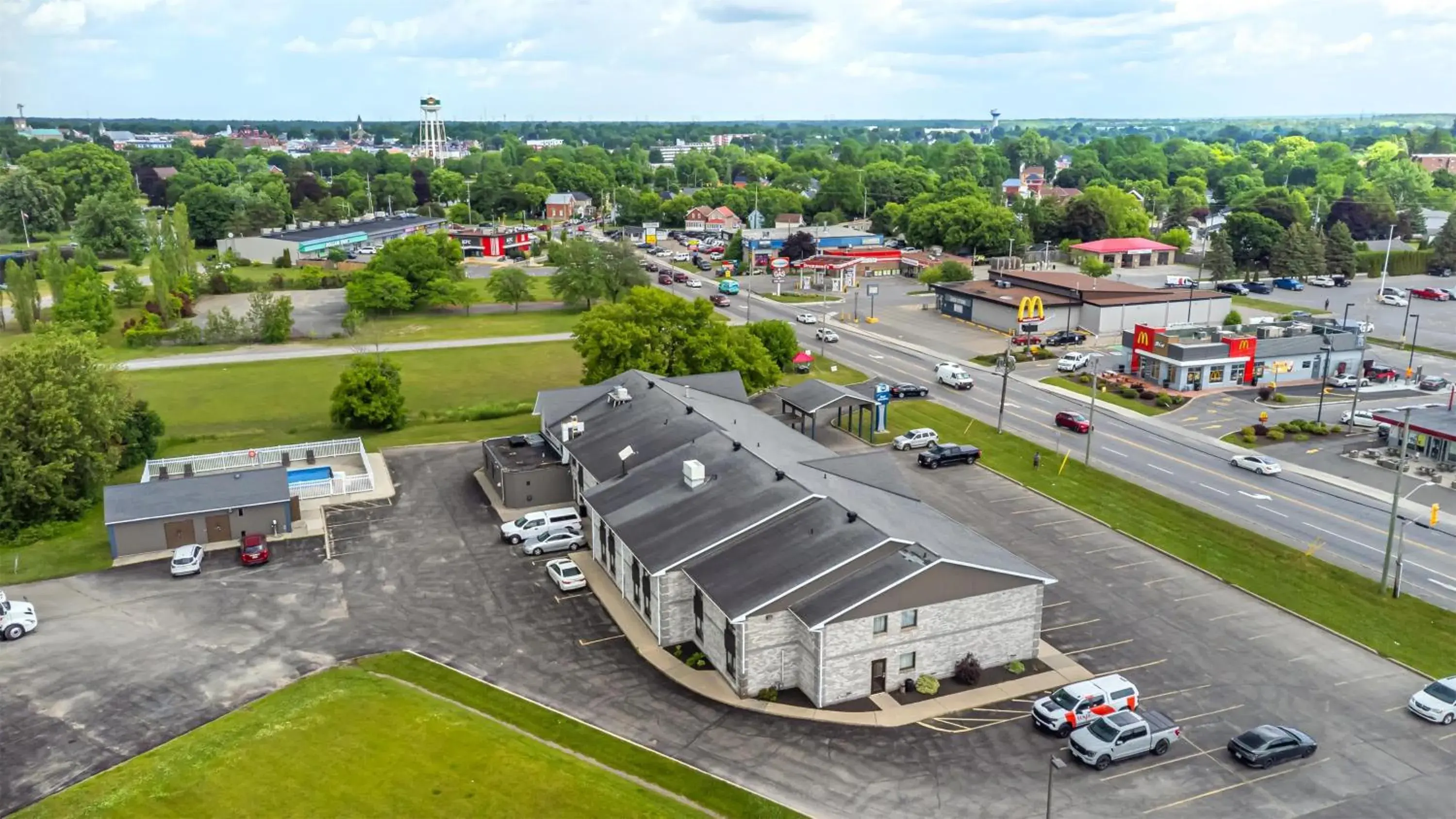 Property building in Best Western Smiths Falls Hotel Property building in Best Western Smiths Falls Hotel