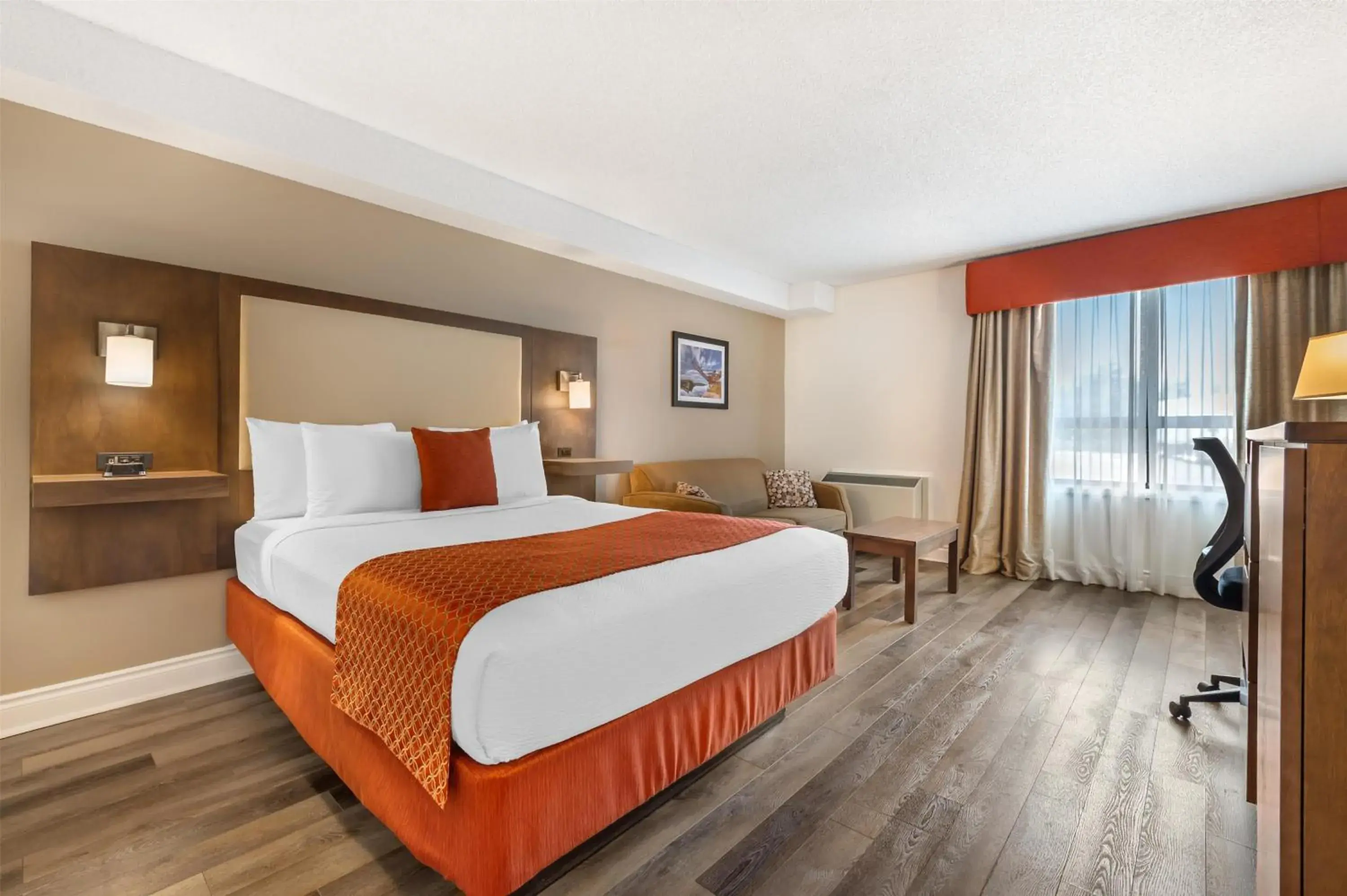 Bedroom, Bed in Best Western Smiths Falls Hotel Bedroom, Bed in Best Western Smiths Falls Hotel