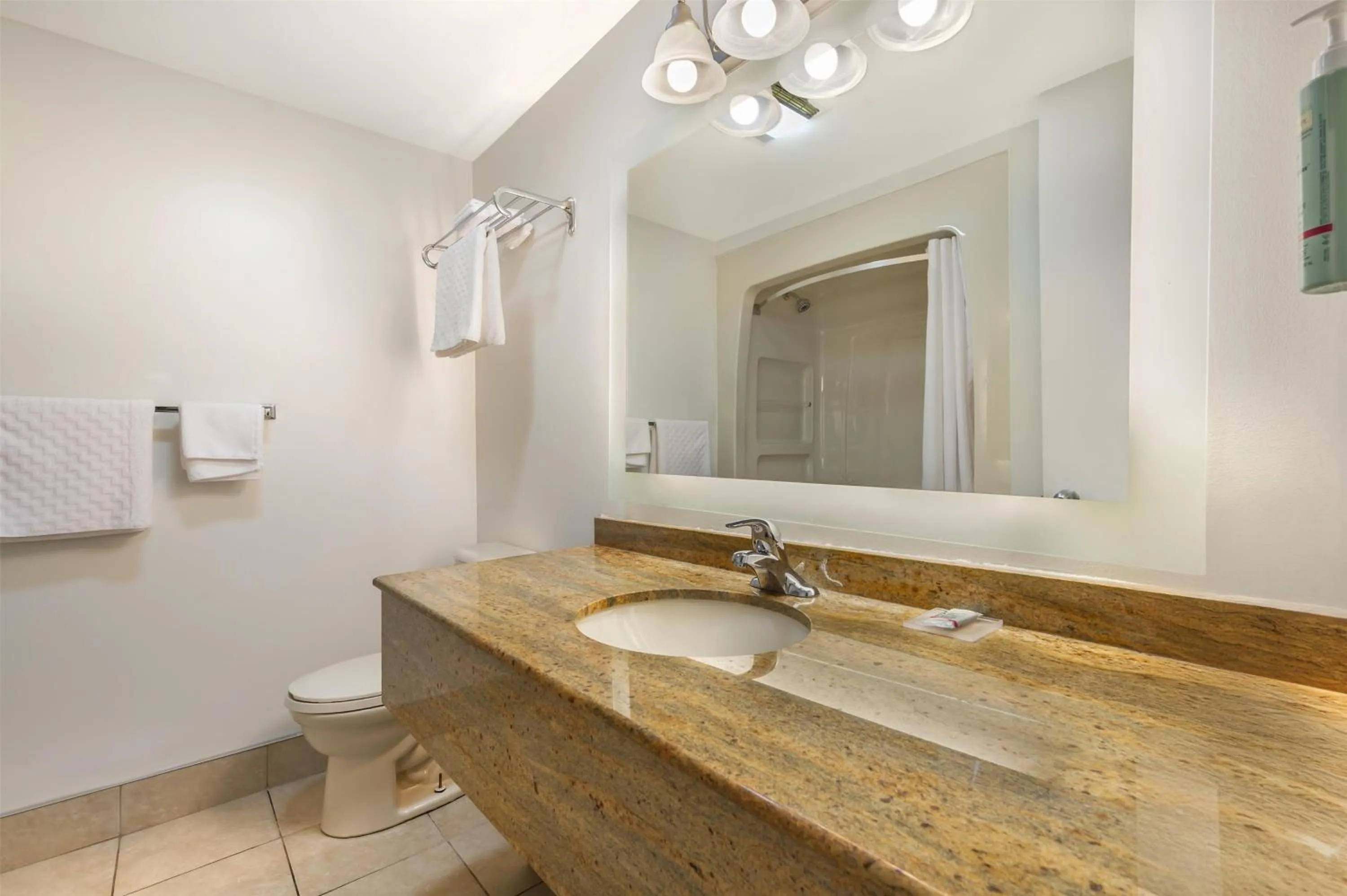 Bathroom in Best Western Smiths Falls Hotel