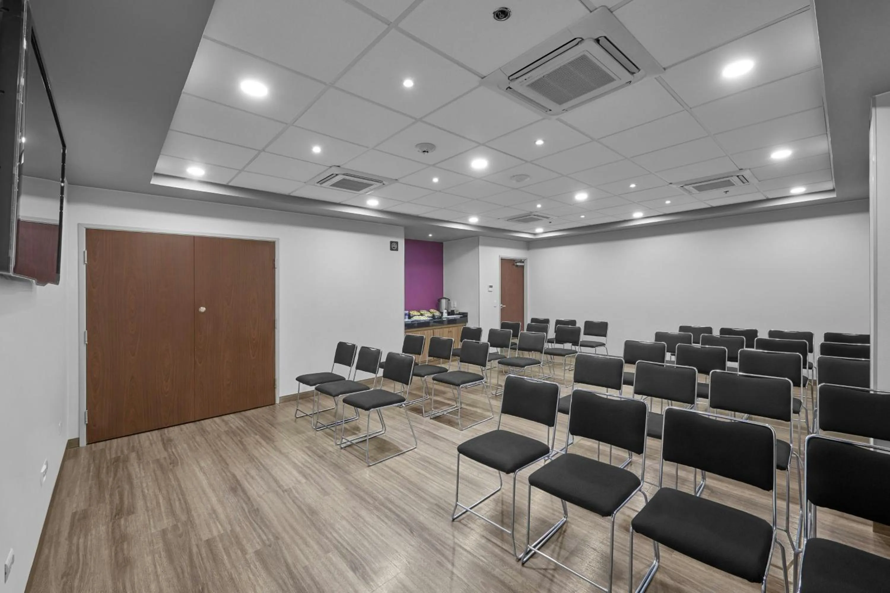 Meeting/conference room in City Express by Marriott Torreon
