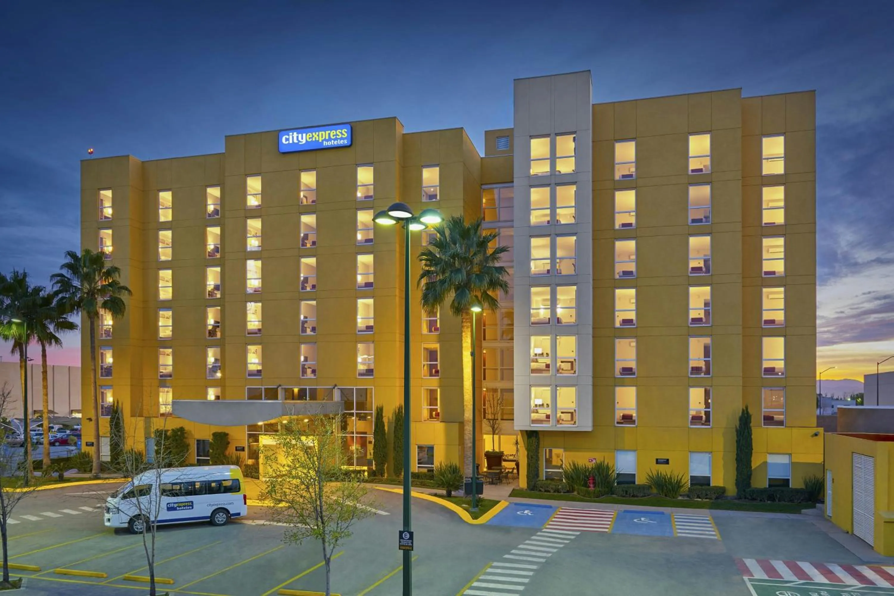 Property building in City Express by Marriott Torreon