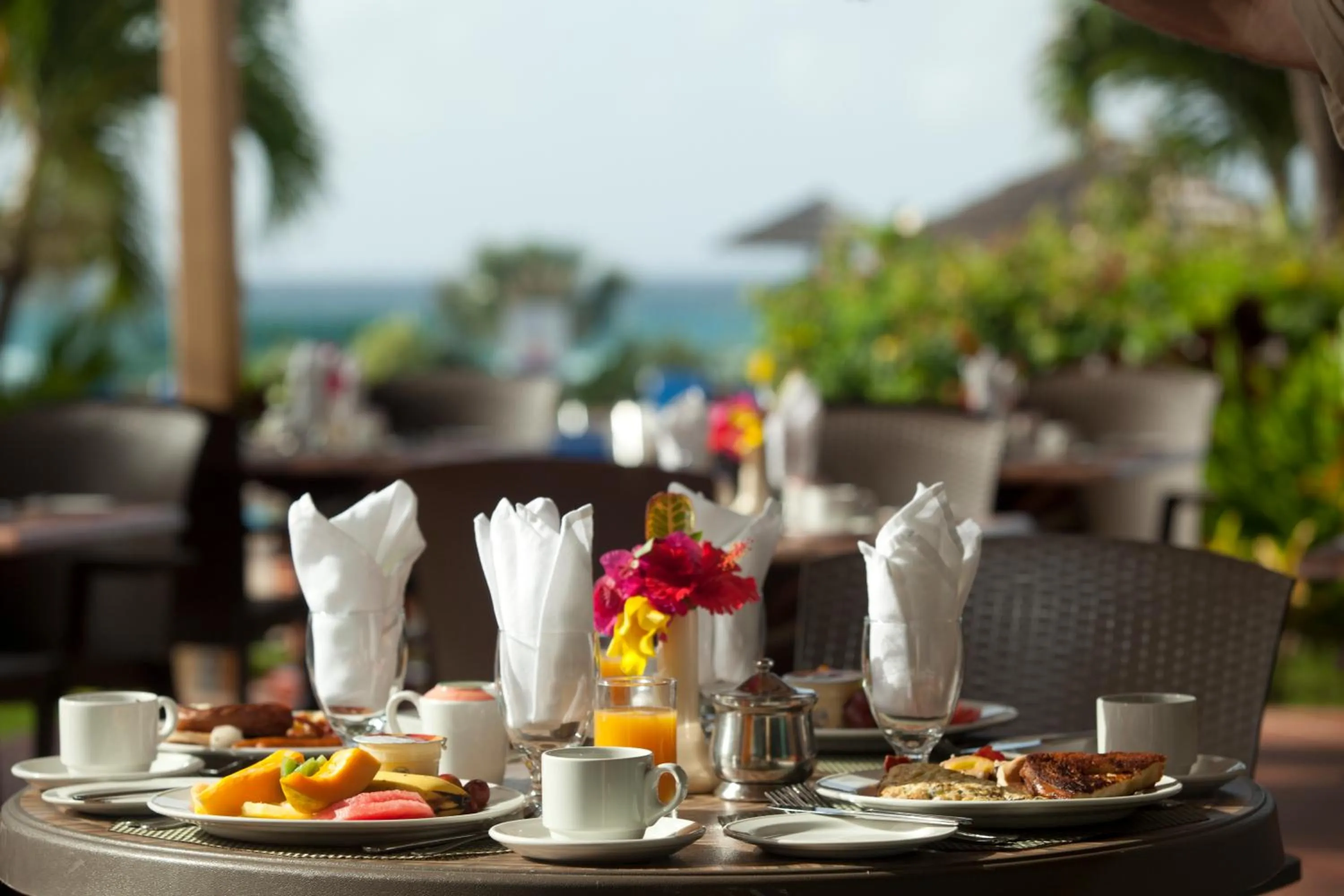 Food and drinks in St. James's Club Resort - All Inclusive