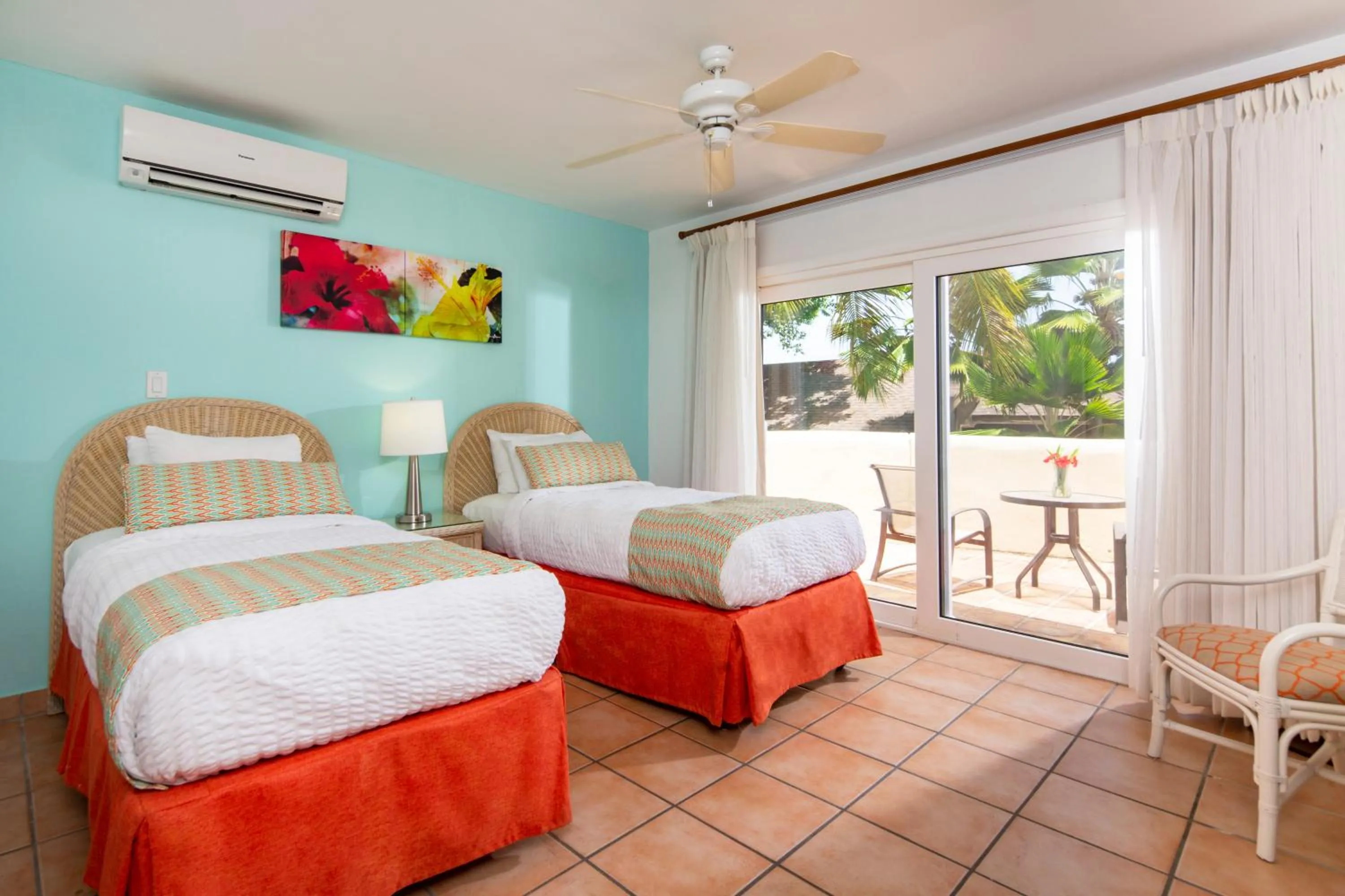 Bedroom, Bed in St. James's Club Resort - All Inclusive