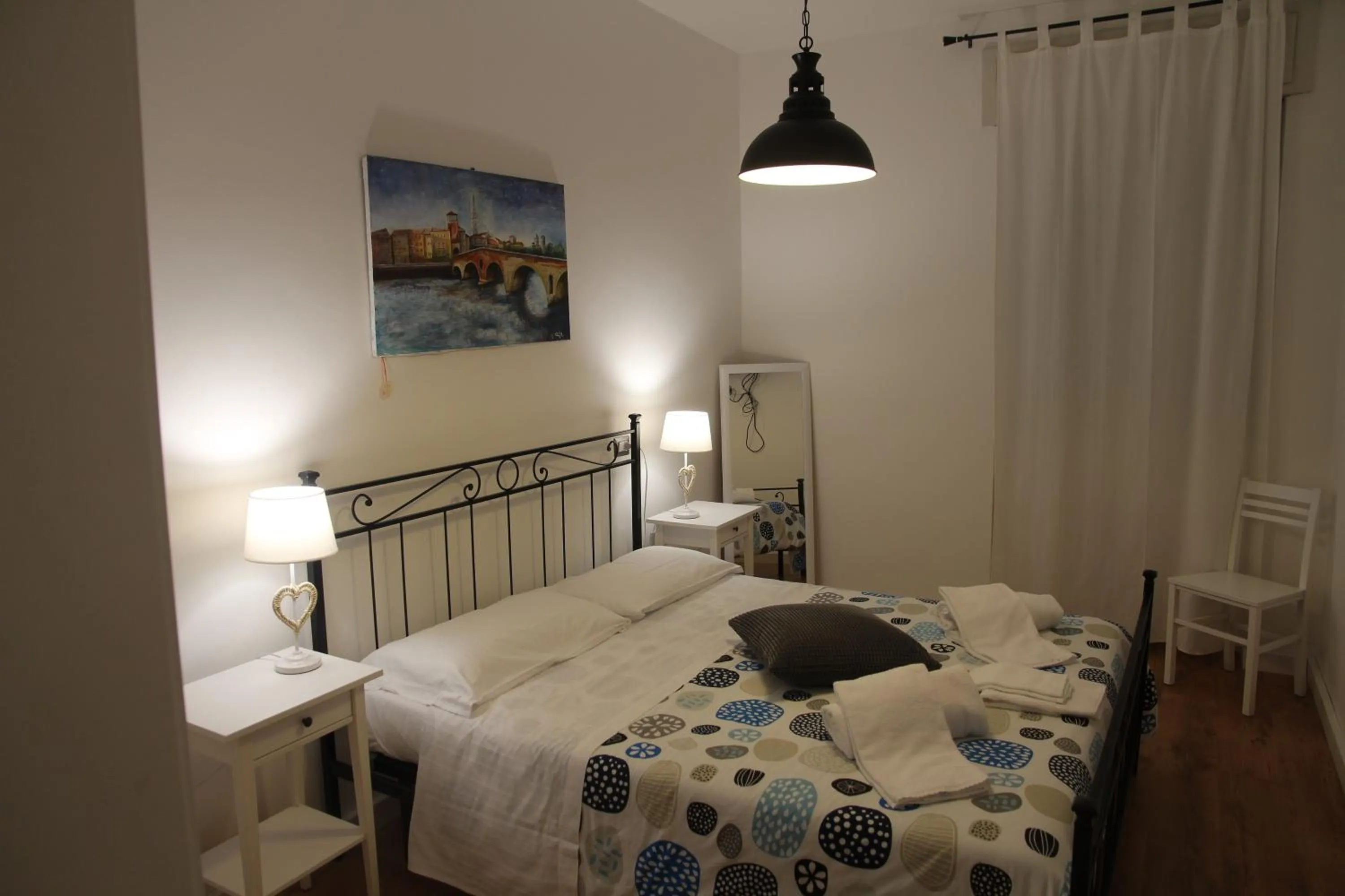 Bed in ES - Essential Solution & Emotion Stories (locazione turistica)