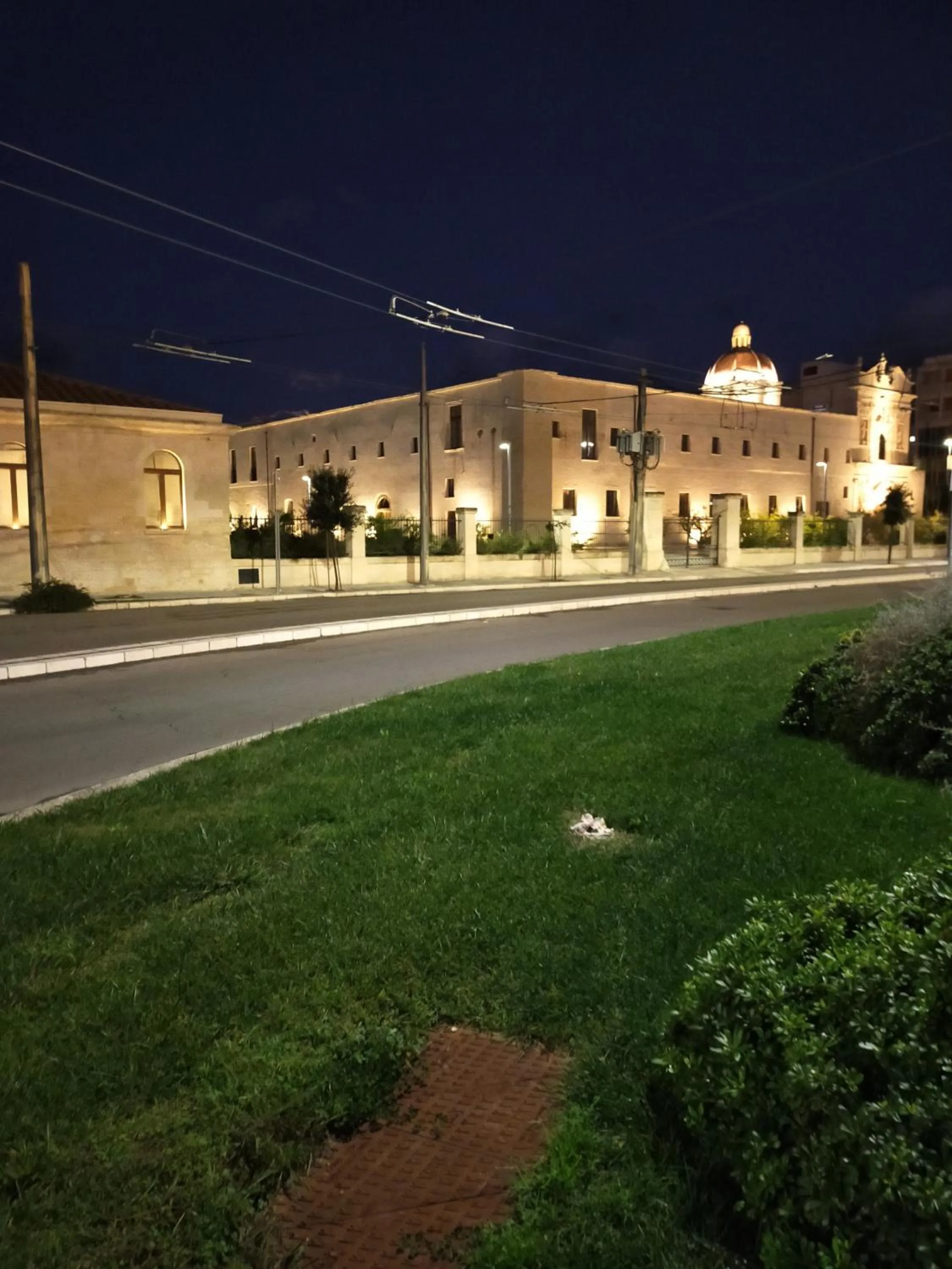 Nearby landmark in Porta Deuropa